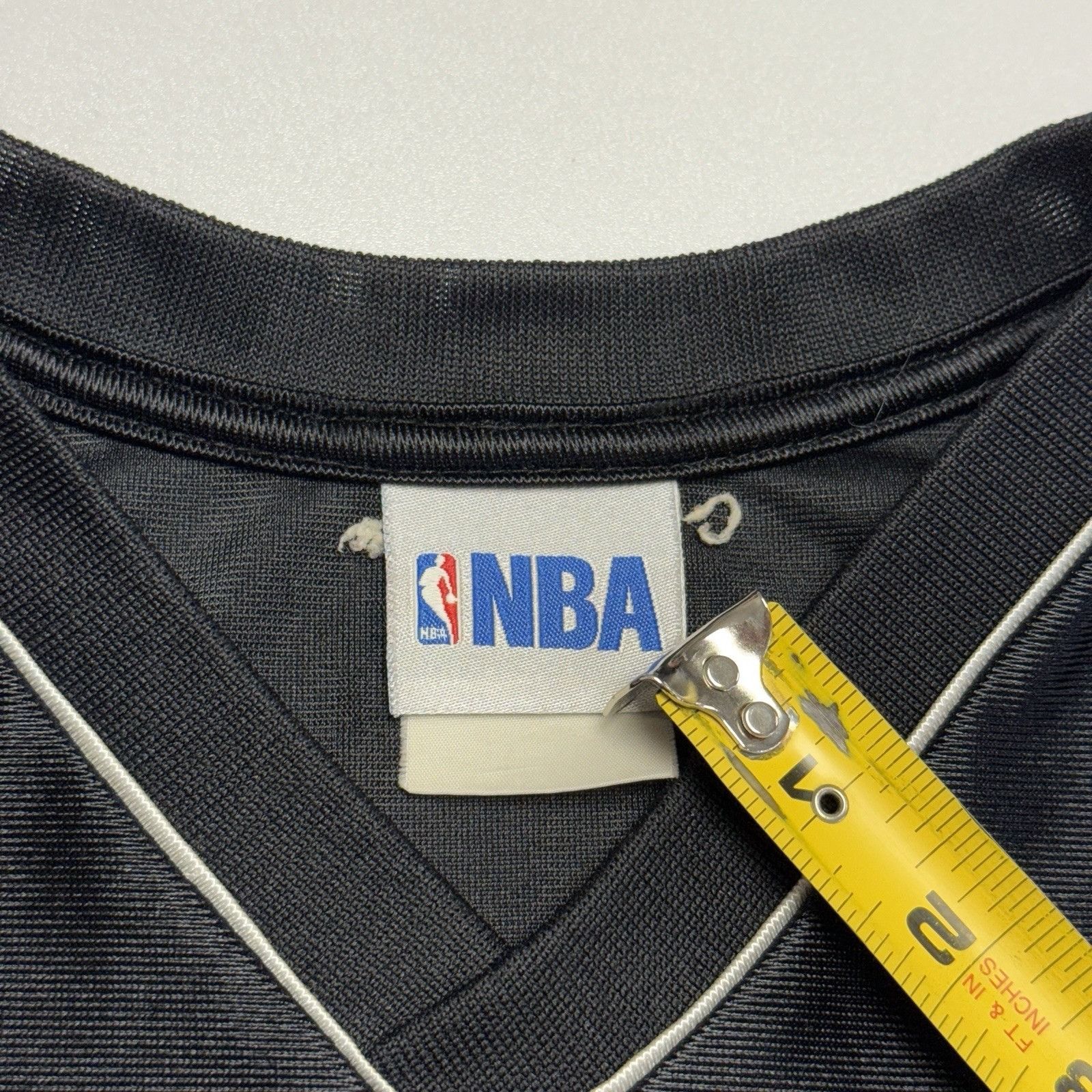 NBA Phoenix Suns Jersey Mens XL 22x30 Black Y2K NBA Vintage Size US XL / EU 56 / 4 - 13 Thumbnail