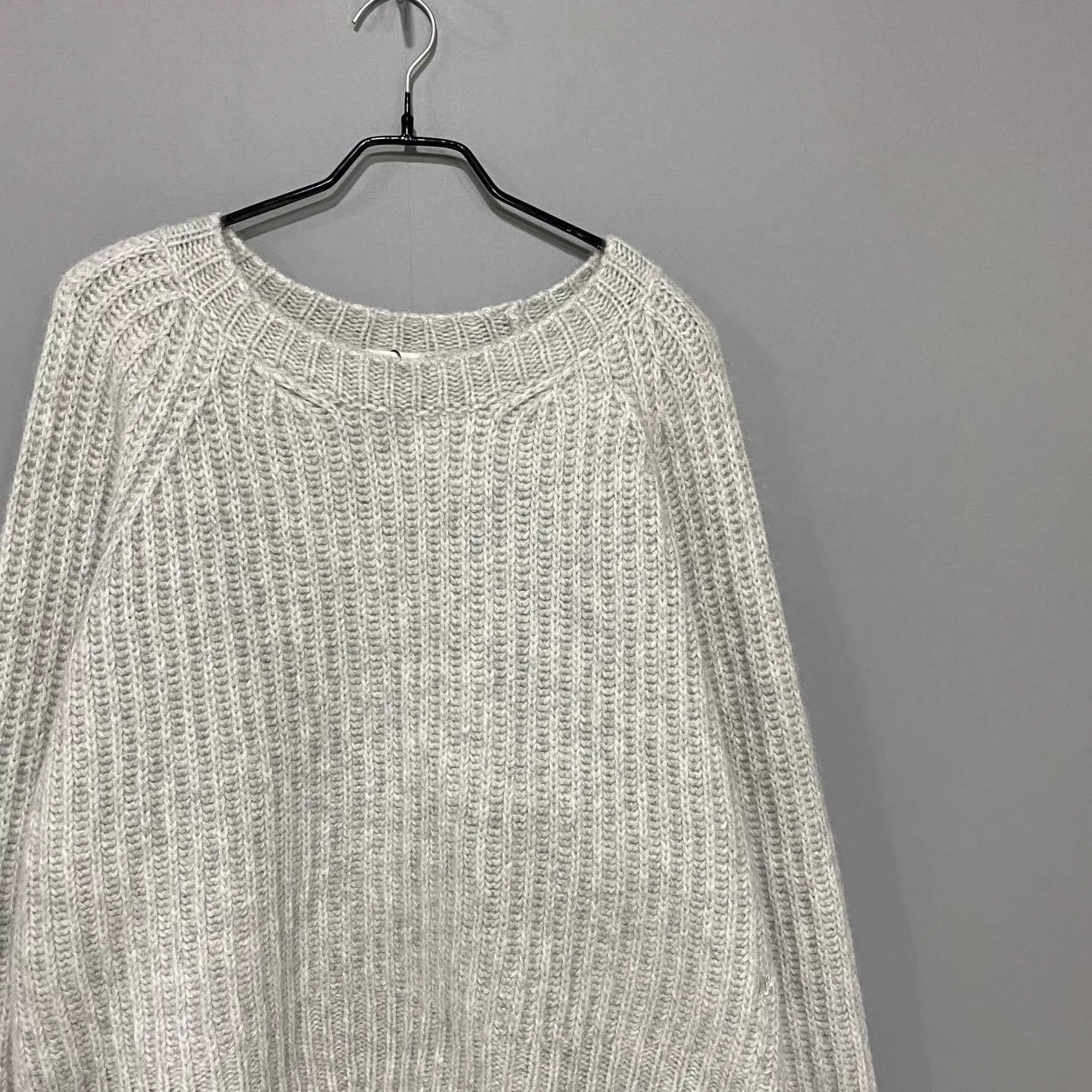 Celine Celine Solid Cashmere Knit Sweater M 99 New Size M / US 6-8 / IT 42-44 - 3 Thumbnail