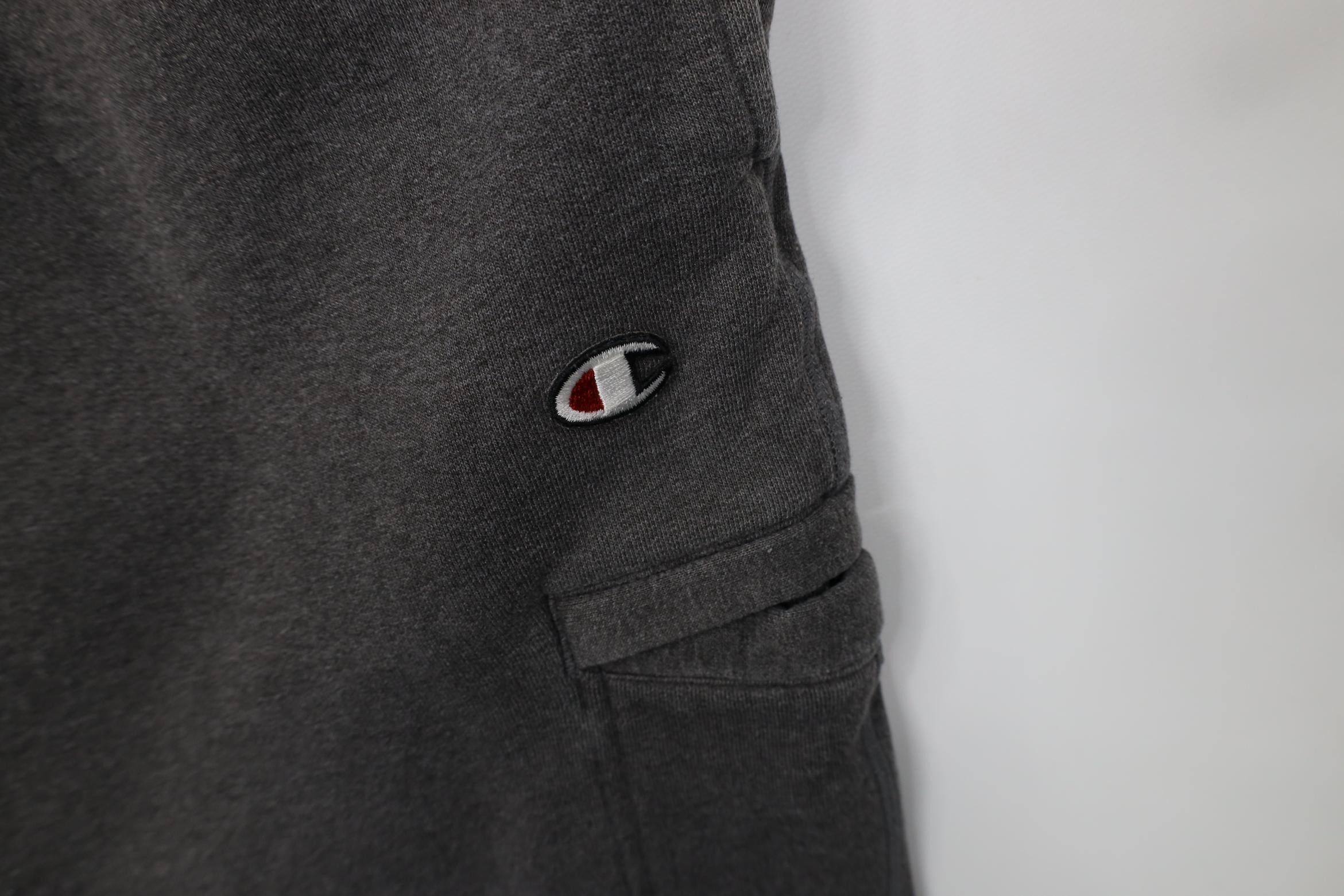 Champion Vintage Y2K Champion Wide Leg Cargo Sweatpants Pants Gray Size US 38 / EU 54 - 7 Thumbnail