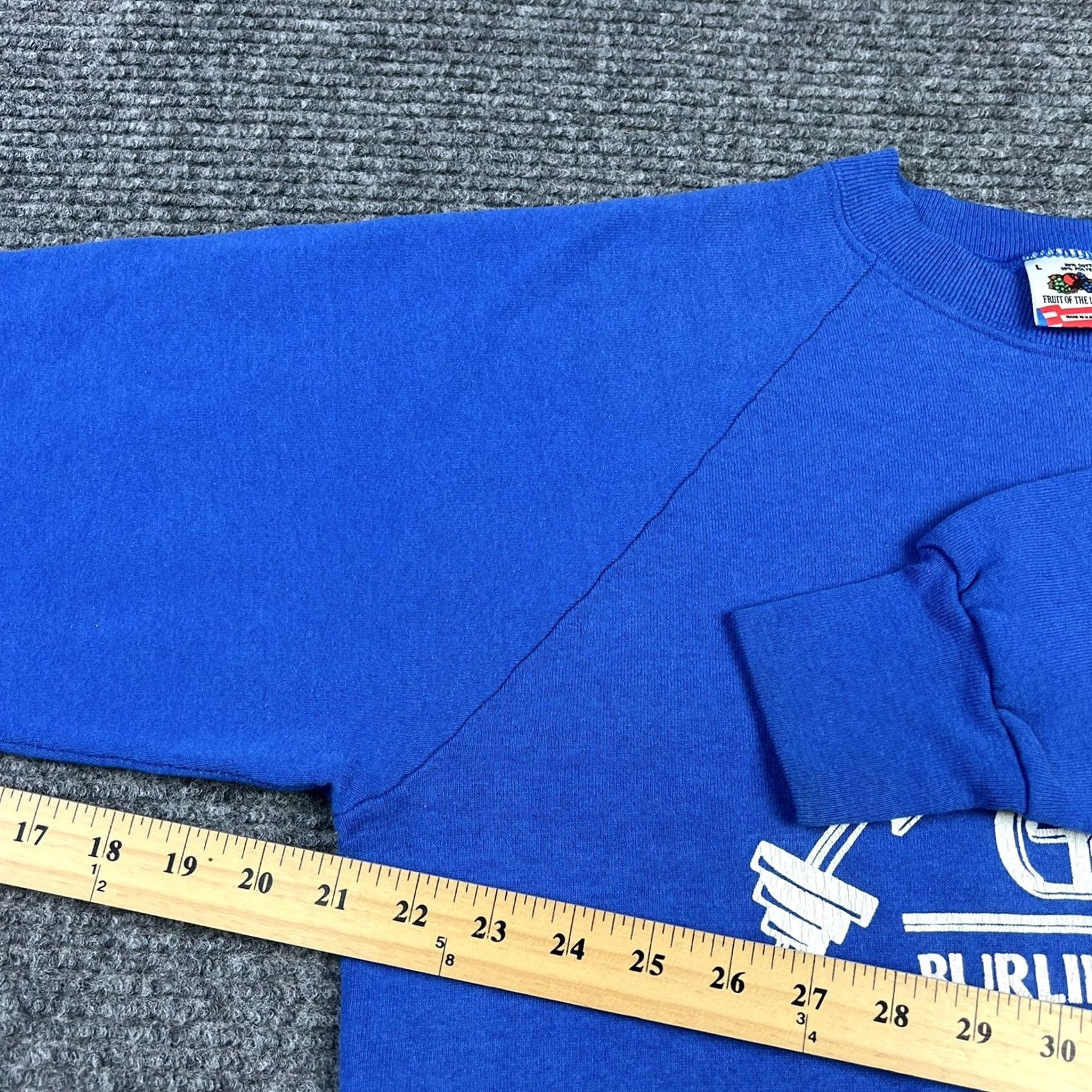 Fruit Of The Loom VINTAGE Winners Gym Raglan Blue Crewneck Sweatshirt M Men 50/50 Cotton/Polyester Graphic 90s Gymuerdo Size US M / EU 48-50 / 2 - 7 Thumbnail