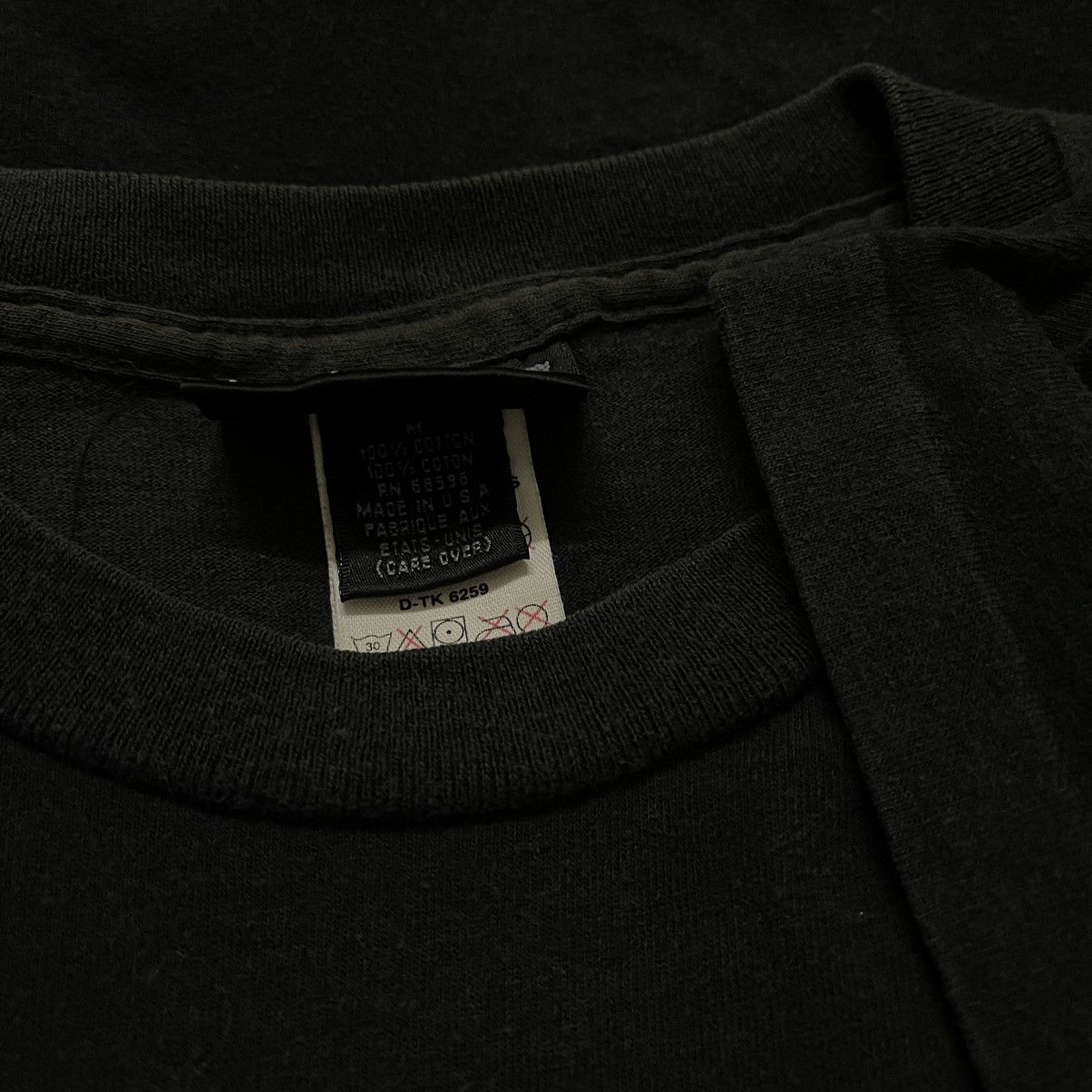 DKNY Vintage 90s DKNY Tshirt weber Size US L / EU 52-54 / 3 - 3 Thumbnail