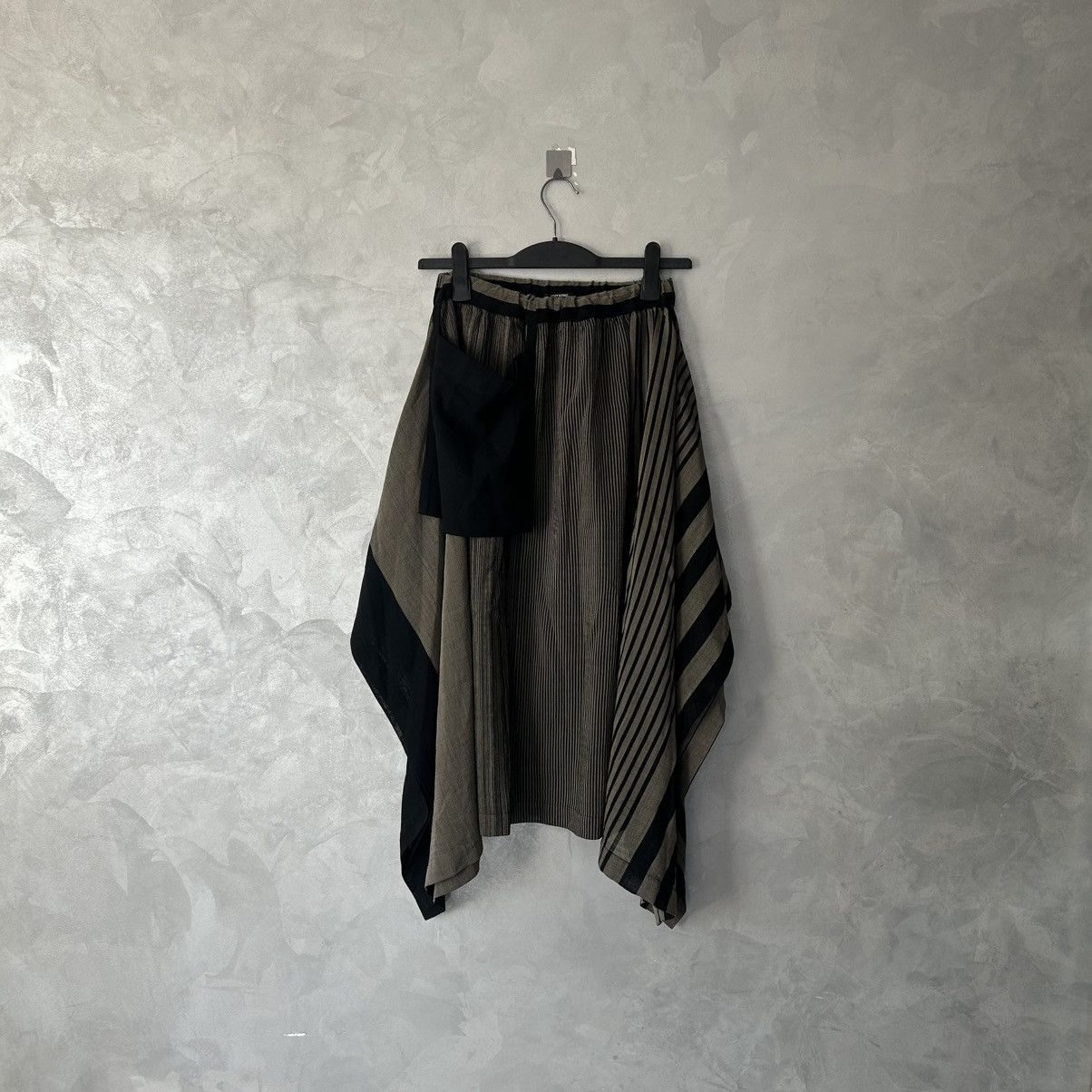 Issey Miyake Archive 1980’s Issey Miyake Permanente Striped Wool Skirt Size 25" / US 0 / IT 36 - 6 Thumbnail