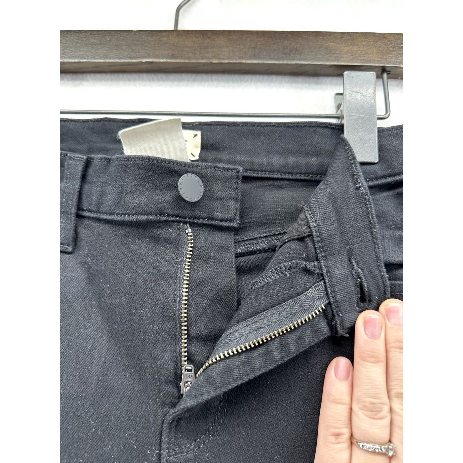 L'AGENCE L'AGENCE Jeans Womens 26 Black High Rise Cropped Slim Stretch Denim USA Shirt/Jeans Womens 26 Black High Rise Cropped Slim Denim Size 26" / US 2 / IT 38 - 4 Thumbnail