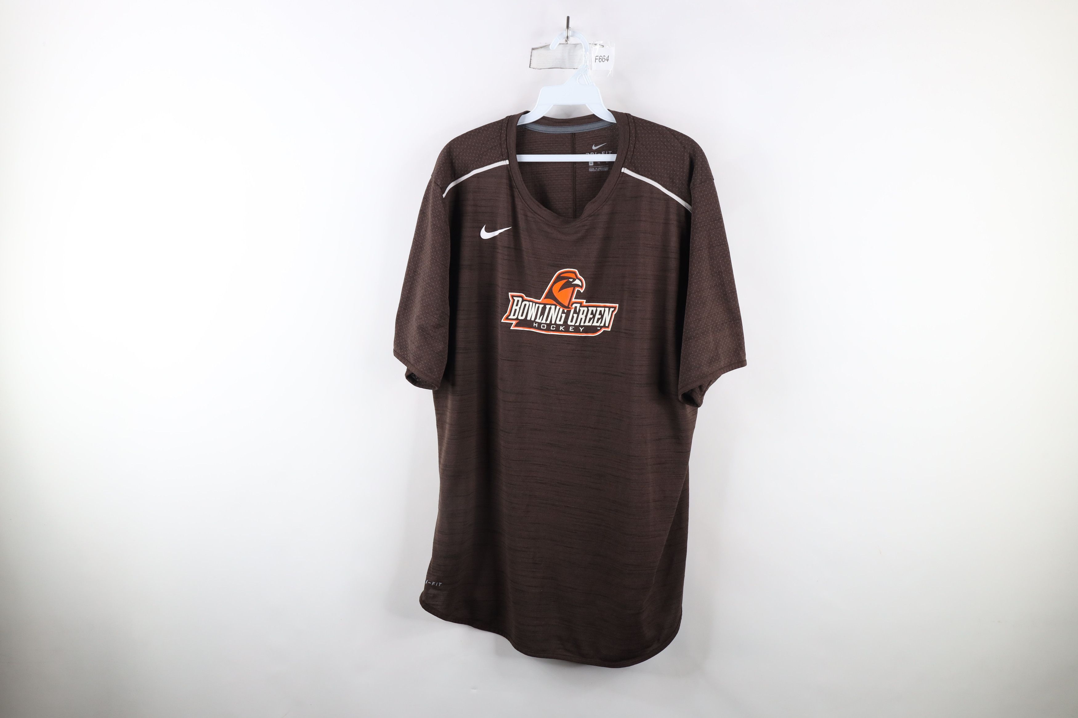 Nike × Vintage Nike Bowling Green State University Hockey T-Shirt Brown Size US XL / EU 56 / 4 - 1 Thumbnail