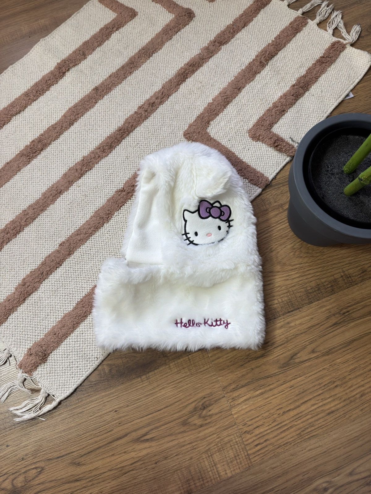 Cartoon Network CUTE HELLO KITTY MOHAIR Y2K BALACLAVA MASK Size ONE SIZE - 1 Thumbnail