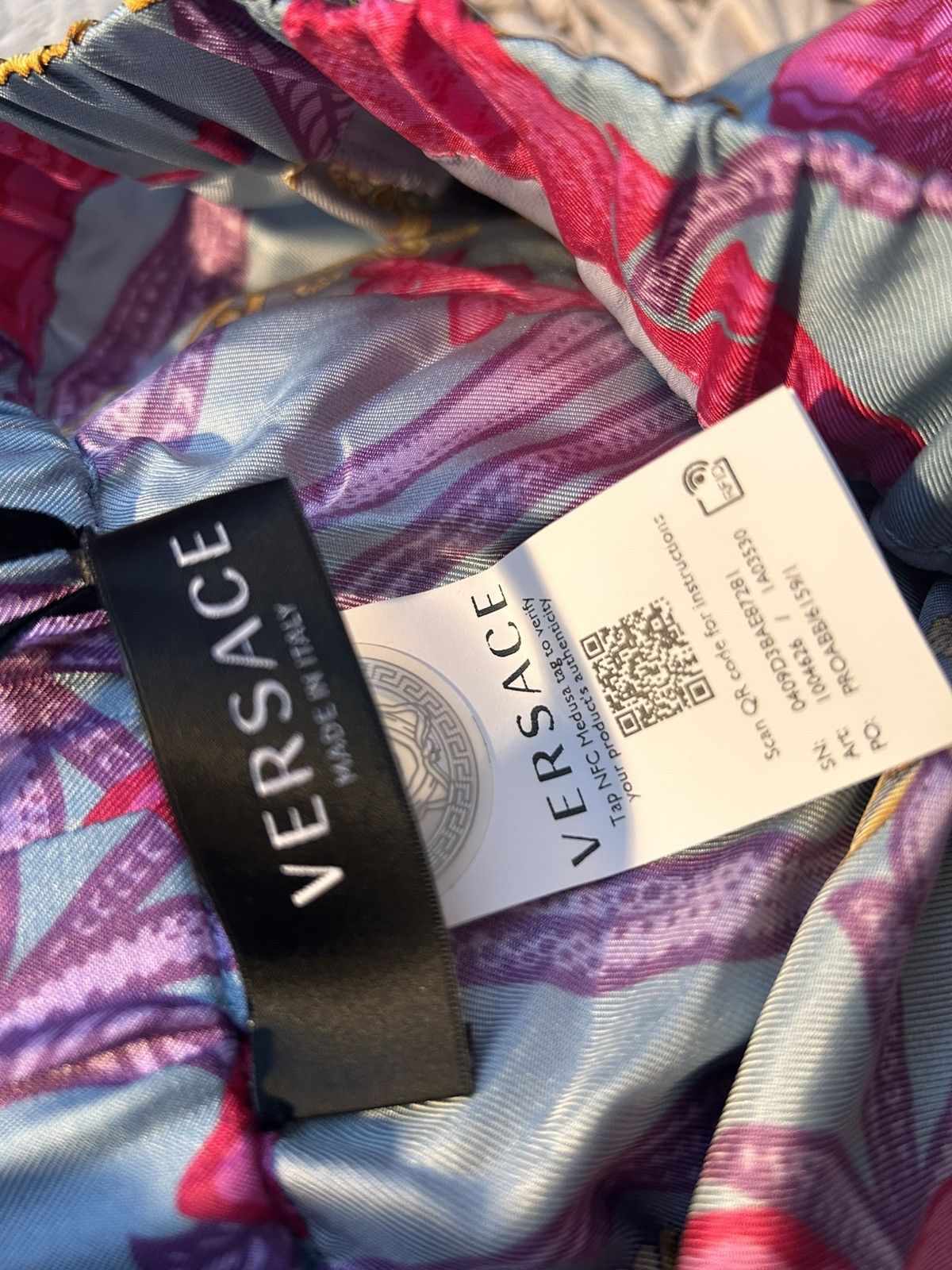 Versace VERSACE Cornflower-Print Satin Shorts Size 32" / US 10 / IT 46 - 10 Thumbnail