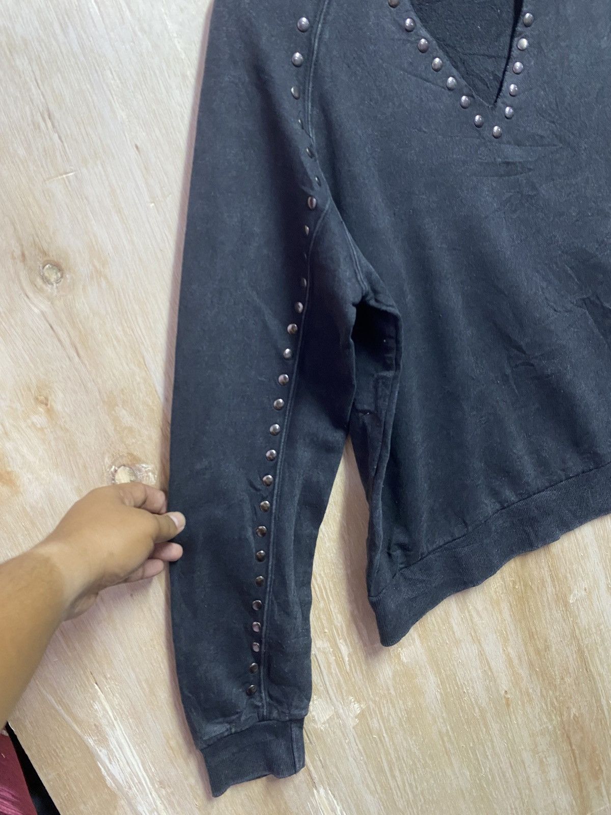 Harley Davidson vintage Harley Davidson black studded crewneck sweatshirt Size L / US 10 / IT 46 - 4 Thumbnail