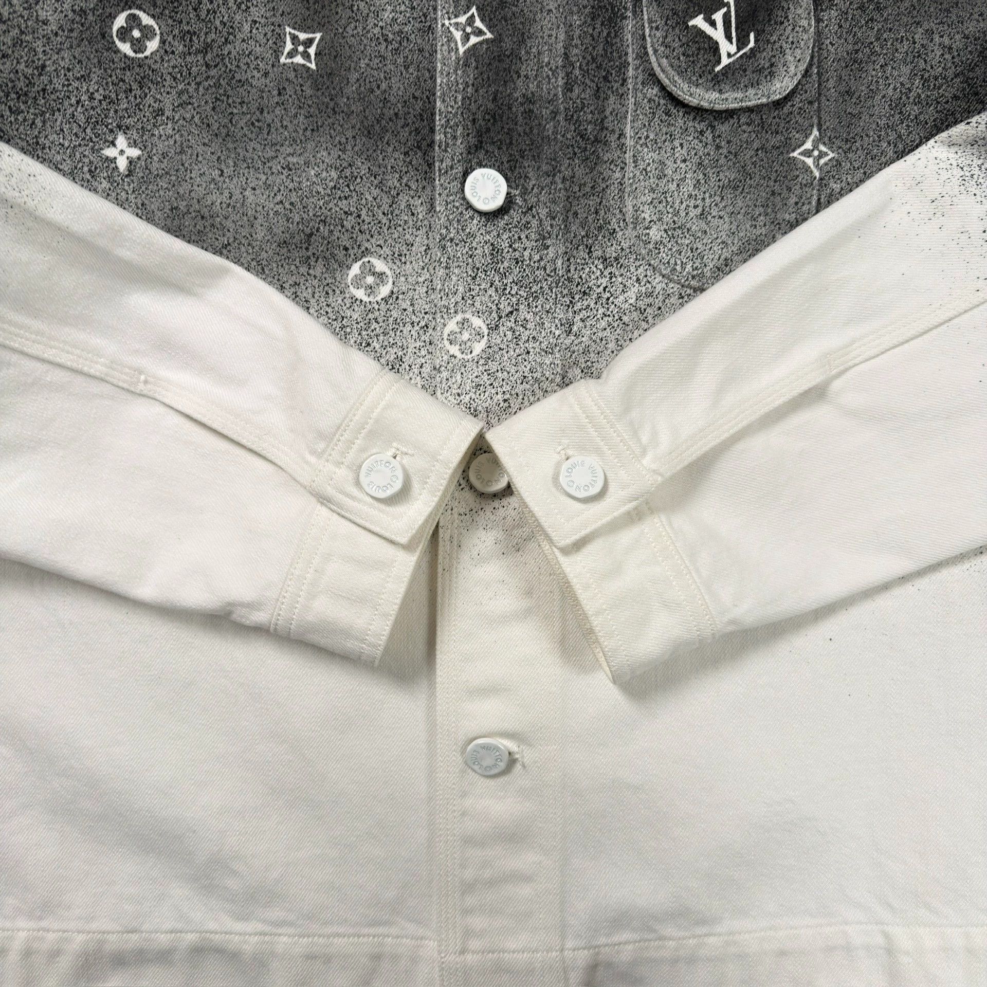 Louis Vuitton LV White/Grey Starry Sky Gradient Print Denim Shirt Size US L / EU 52-54 / 3 - 4 Thumbnail