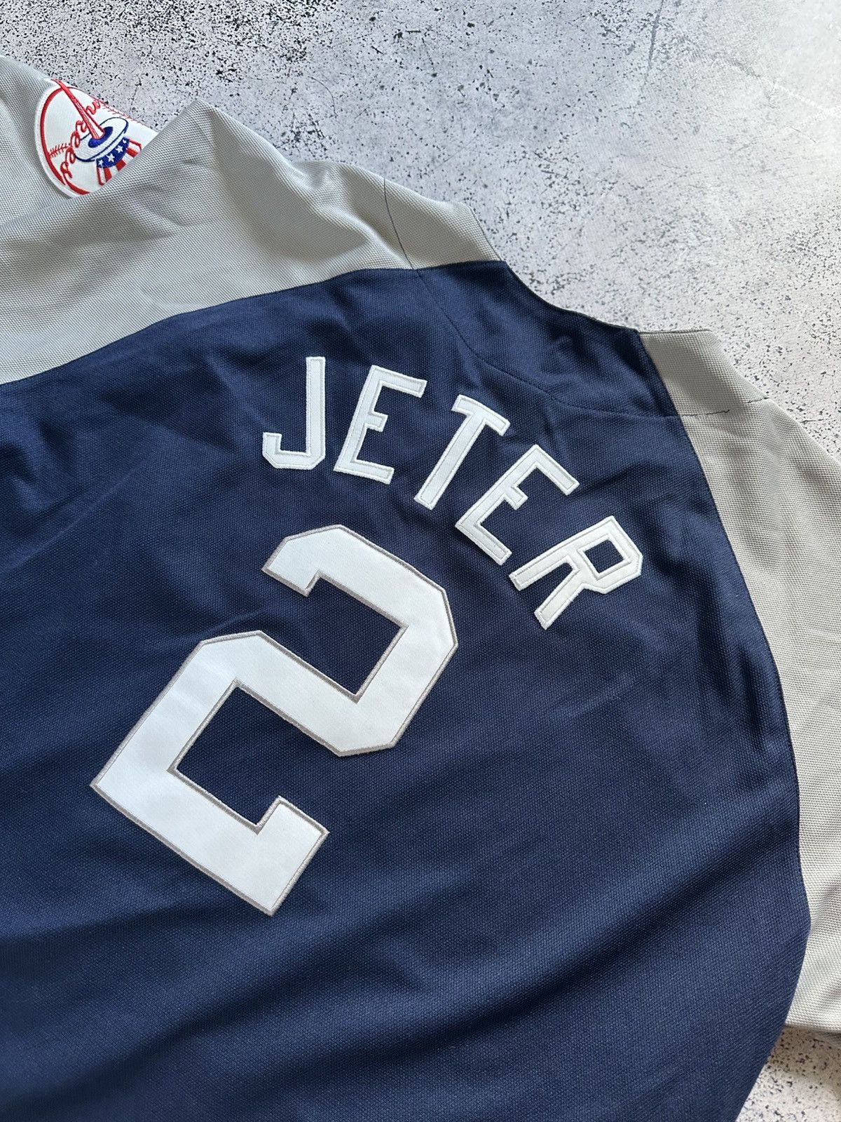 Majestic Vintage Majestic New York Yankees Derek Jeter Baseball Jersey Size US XL / EU 56 / 4 - 6 Thumbnail