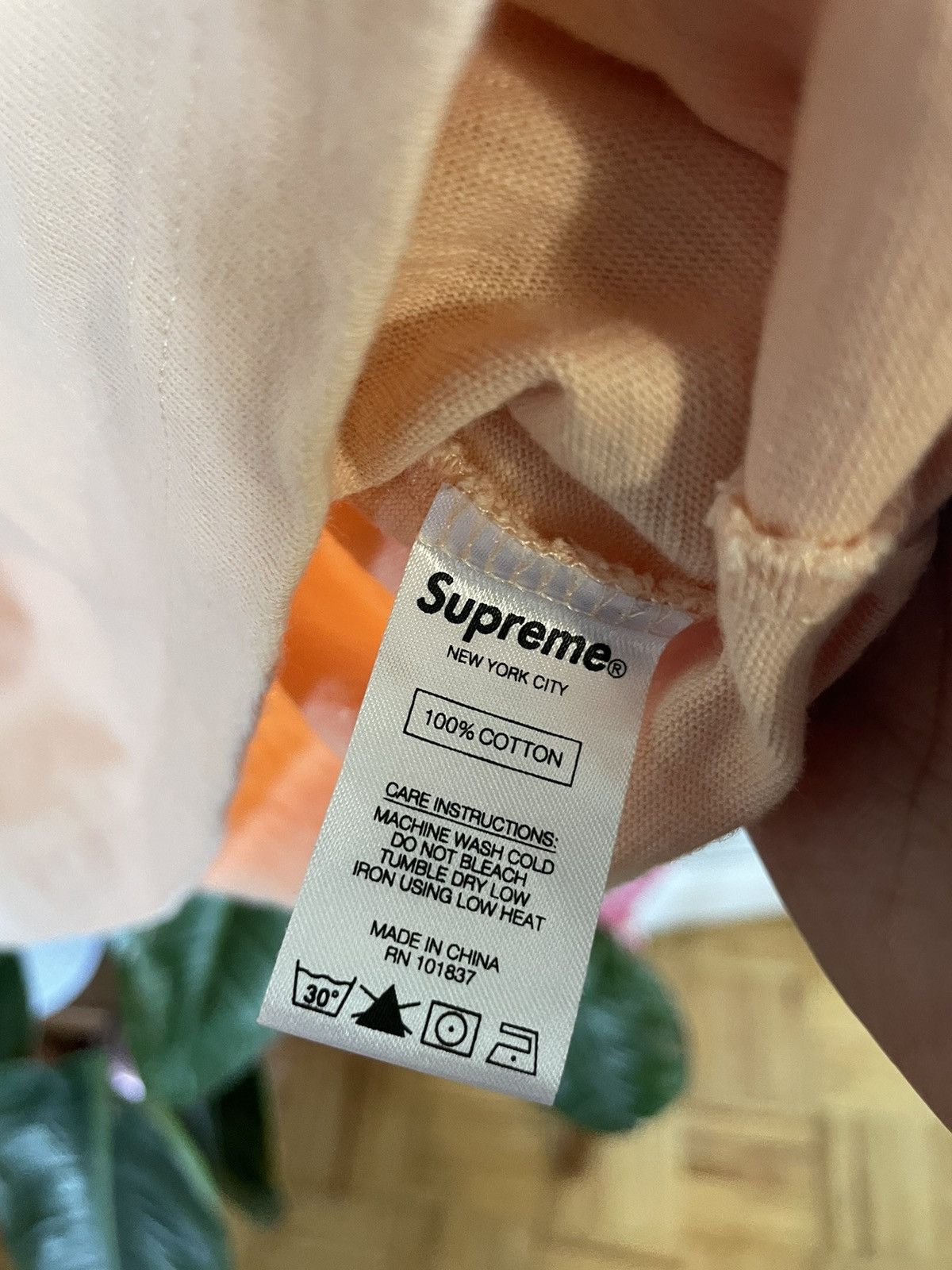 Supreme Supreme Gradient Arc Tee Size US L / EU 52-54 / 3 - 3 Thumbnail