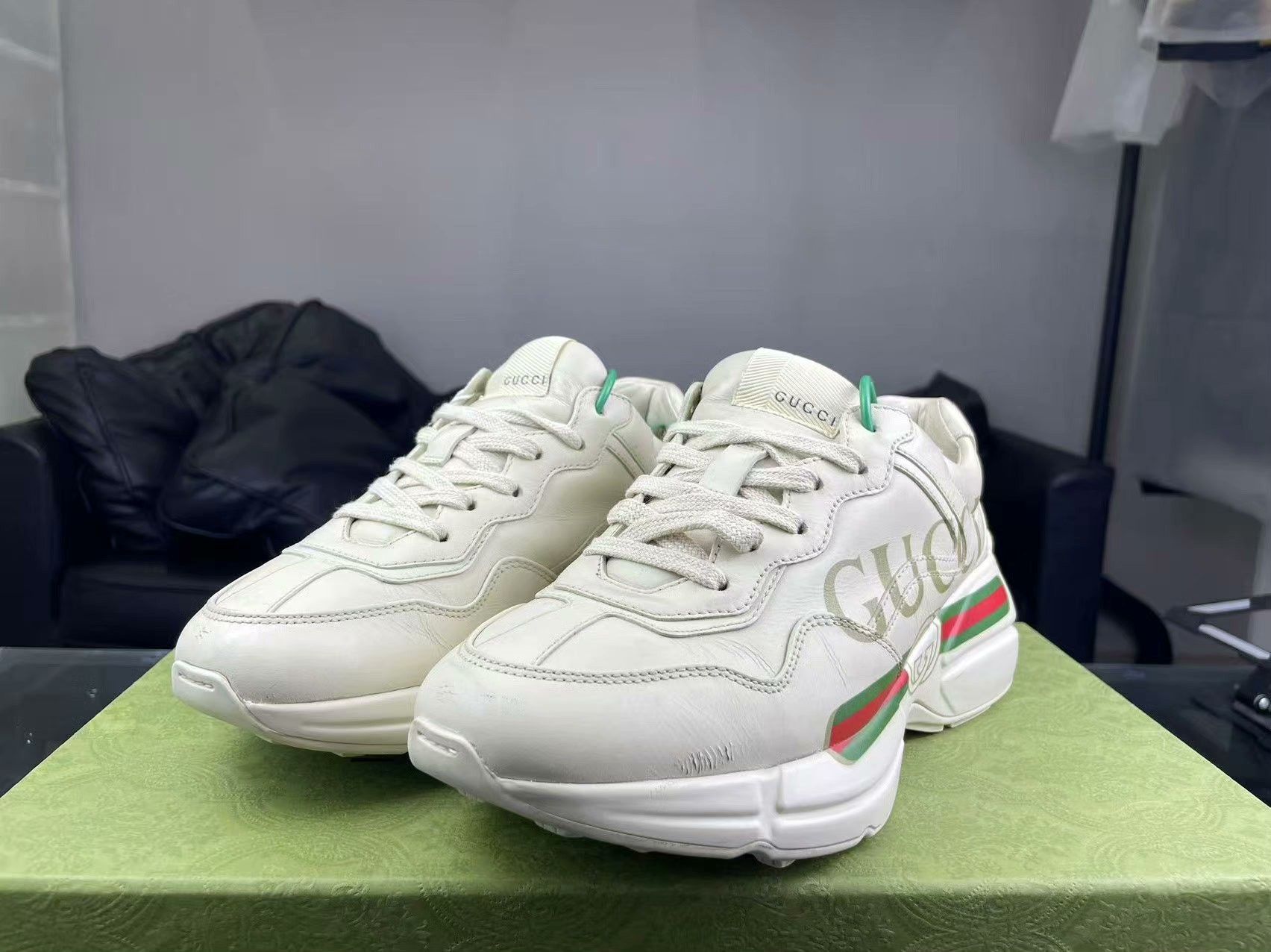 Gucci Gucci Printed Lowtop Sneakers us_6 Women Size US 6 / IT 36 - 1 Thumbnail