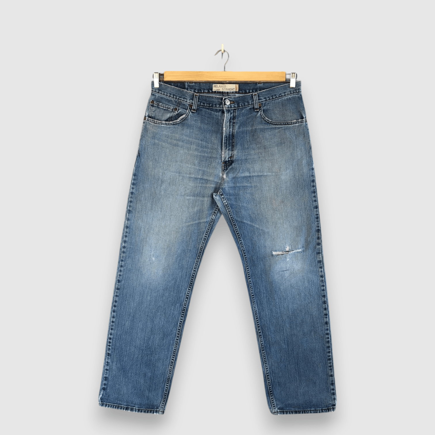 Levi's Vintage Levis Distressed Jeans Levi's Faded Light Wash Denim Size US 38 / EU 54 - 1 Thumbnail