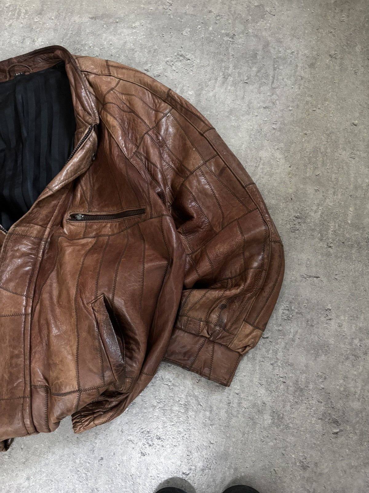 Vintage Real Leather Vintage Boxy Leather Jacket Y2K Streetwear L Size US L / EU 52-54 / 3 - 5 Thumbnail