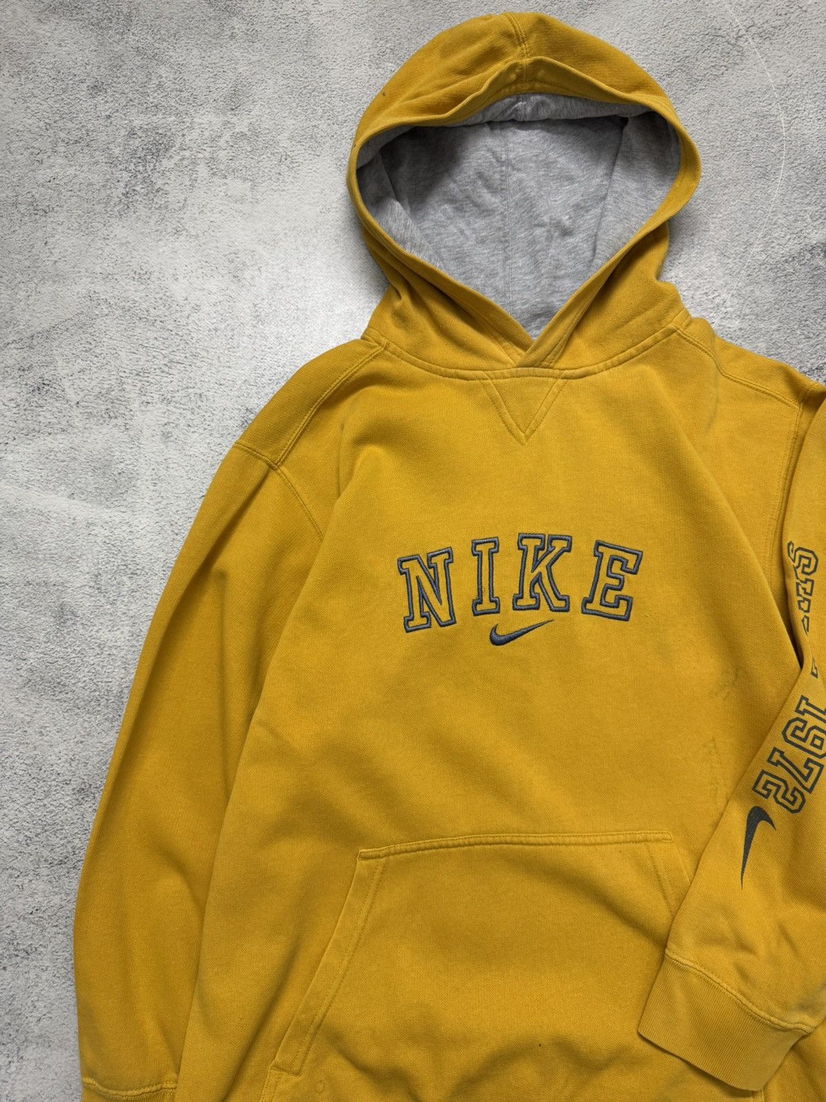 Nike Vintage Y2K Nike Big Swoosh Hoodie 00’s Size US XS / EU 42 / 0 - 1 Thumbnail