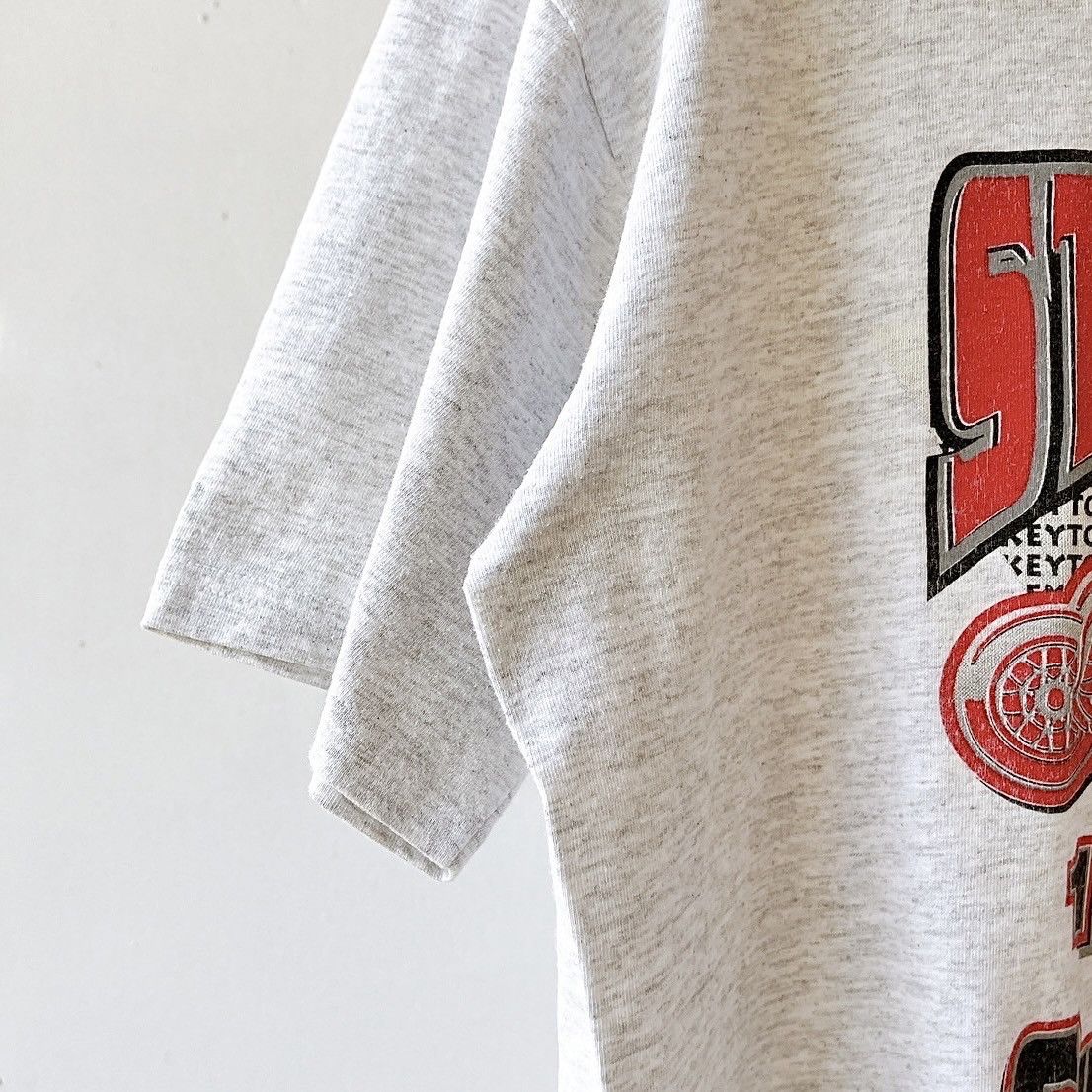 Vintage 90s Detroit Red Wings NHL t-shirt/ L Size US L / EU 52-54 / 3 - 5 Thumbnail