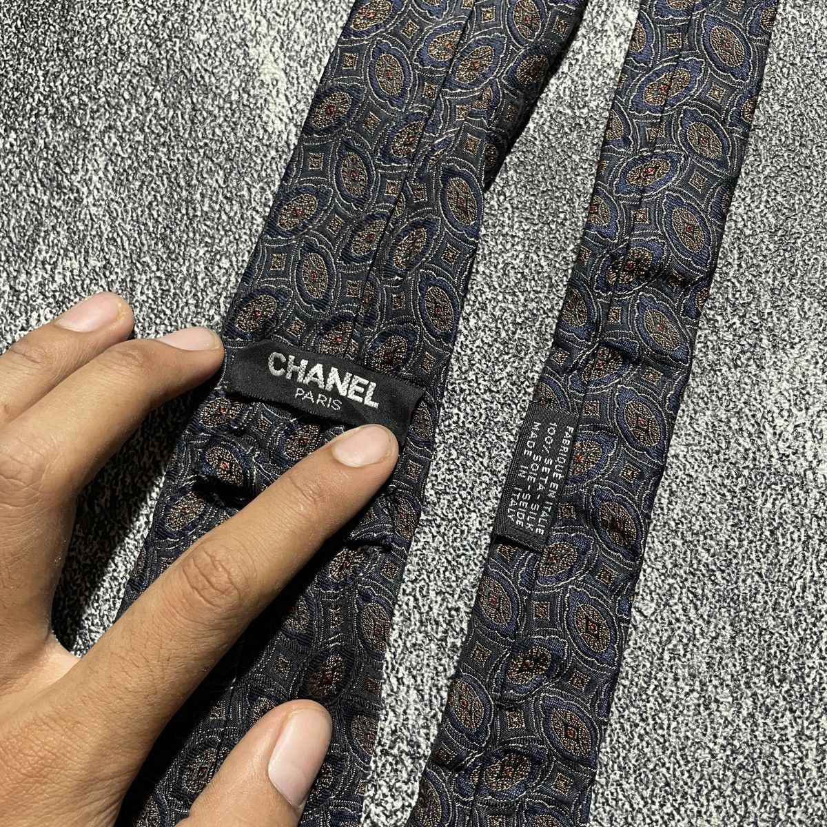 Chanel Chanel Luxury Silk Size ONE SIZE - 2 Thumbnail