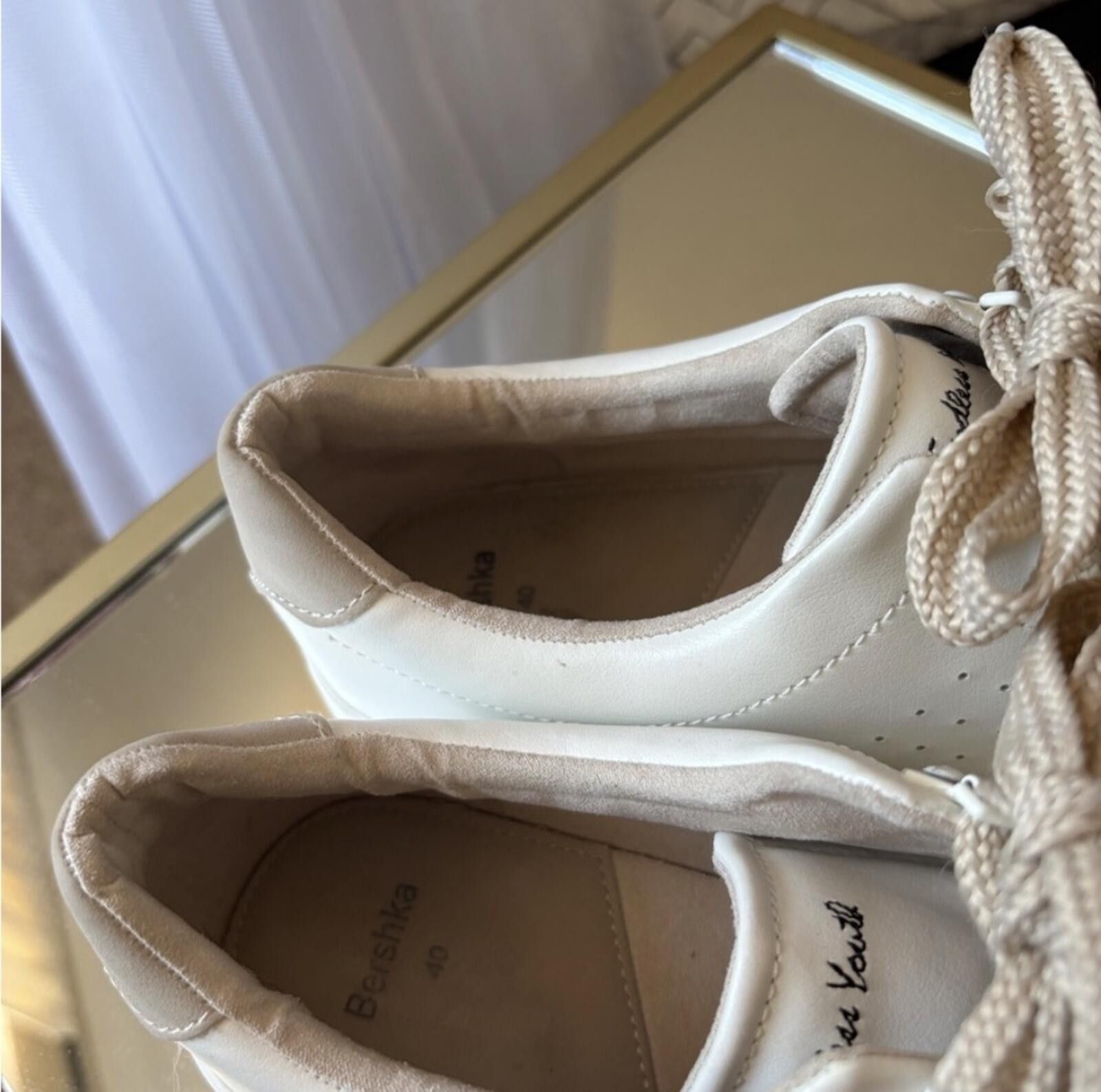 Bershka (Bershka) Cream Sneakers with Tan Laces Size US 9 / IT 39 - 5 Thumbnail