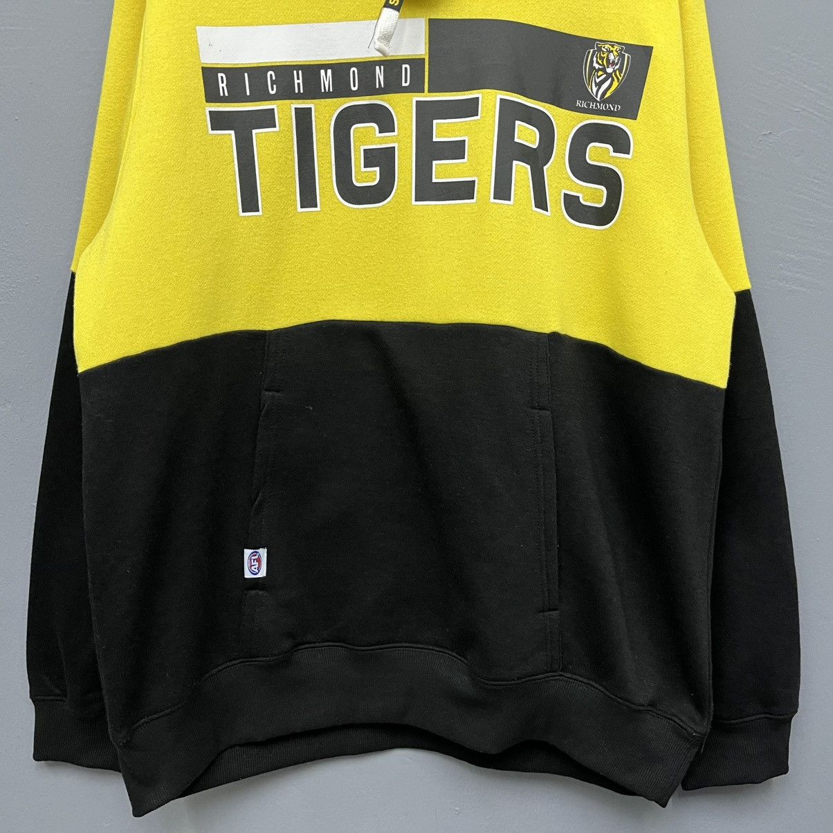 Other Richmond Tigers AFL Hoodie Size US XXL / EU 58 / 5 - 4 Thumbnail