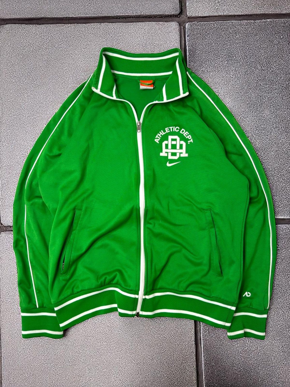 Nike Vintage Nike track jacket y2k blokecore swag skater soccer Size US M / EU 48-50 / 2 - 1 Thumbnail