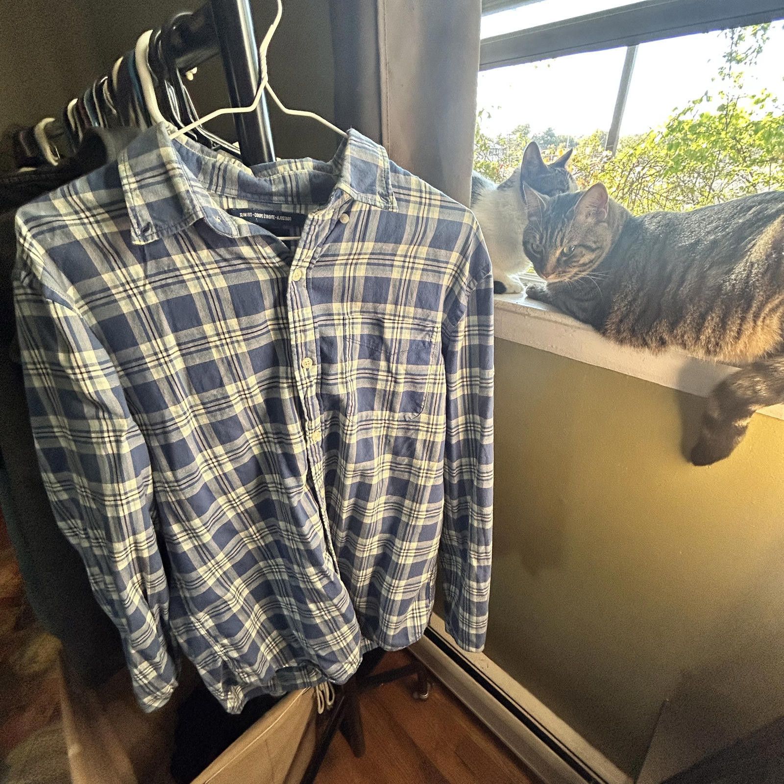 Old Navy Old Navy Slim Fit Blue Plaid Casual Shirt - Medium Size US M / EU 48-50 / 2 - 2 Thumbnail
