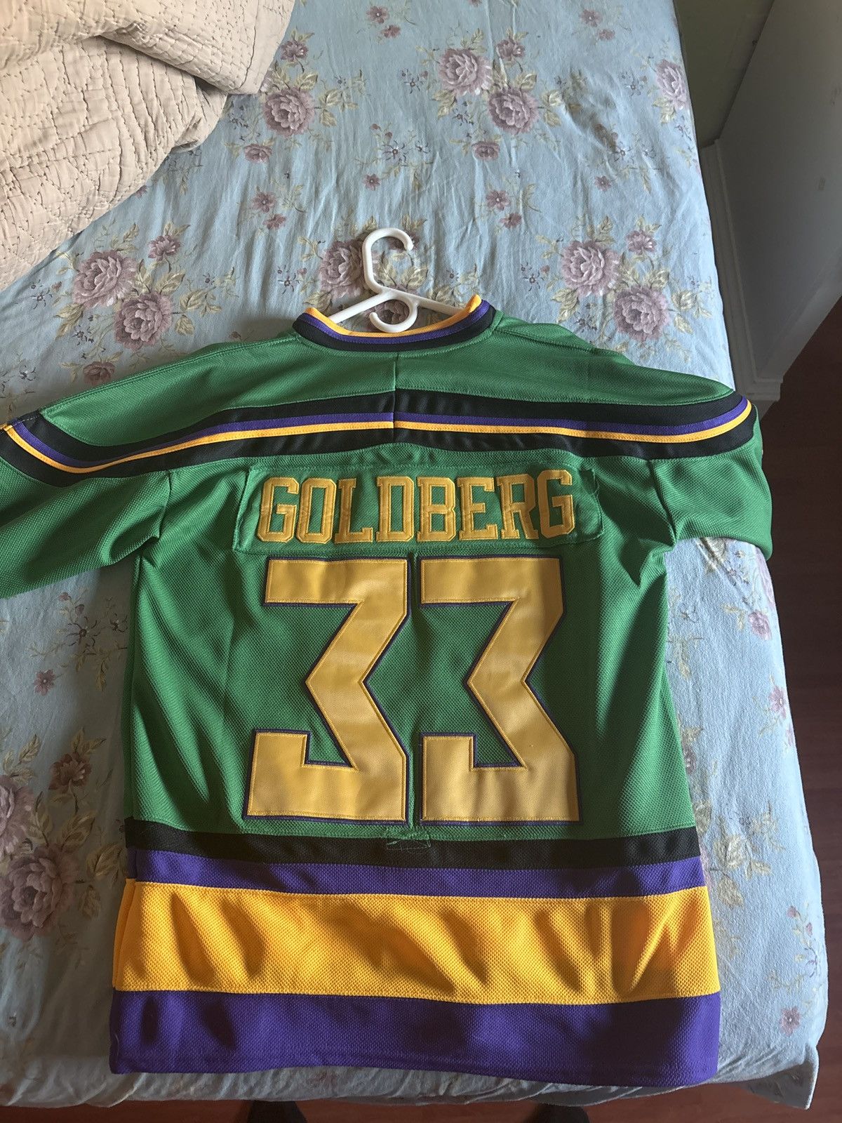 NHL Mighty ducks jersey, Goldberg #33 Size US S / EU 44-46 / 1 - 2 Thumbnail