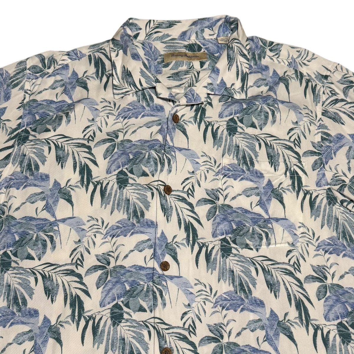 Tommy Bahama Tommy Bahama Floral Print Loop Collar Casual Shirt XL Size US XL / EU 56 / 4 - 2 Thumbnail
