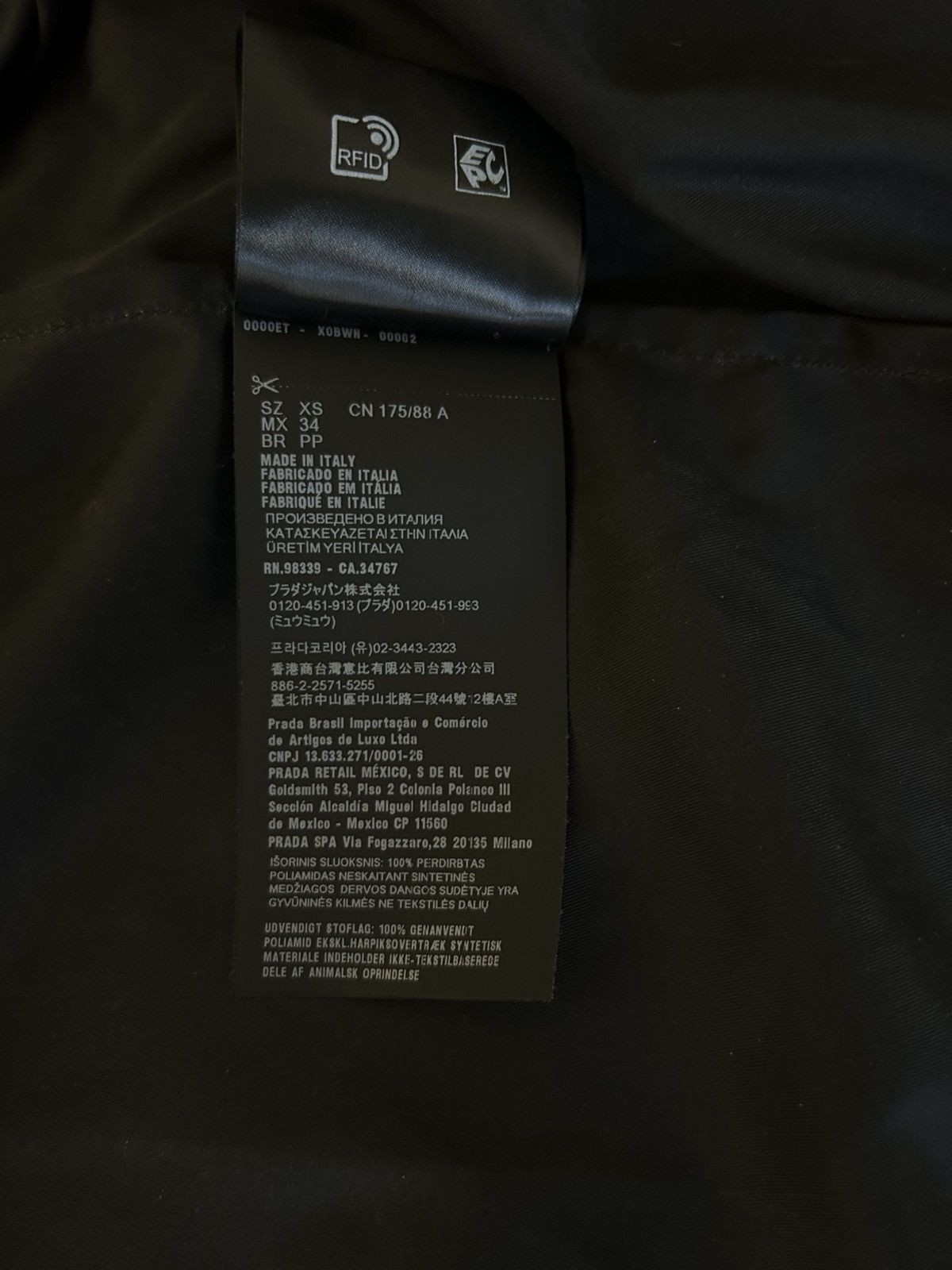 Prada Prada Re-Nylon Shirt Size US XS / EU 42 / 0 - 6 Thumbnail