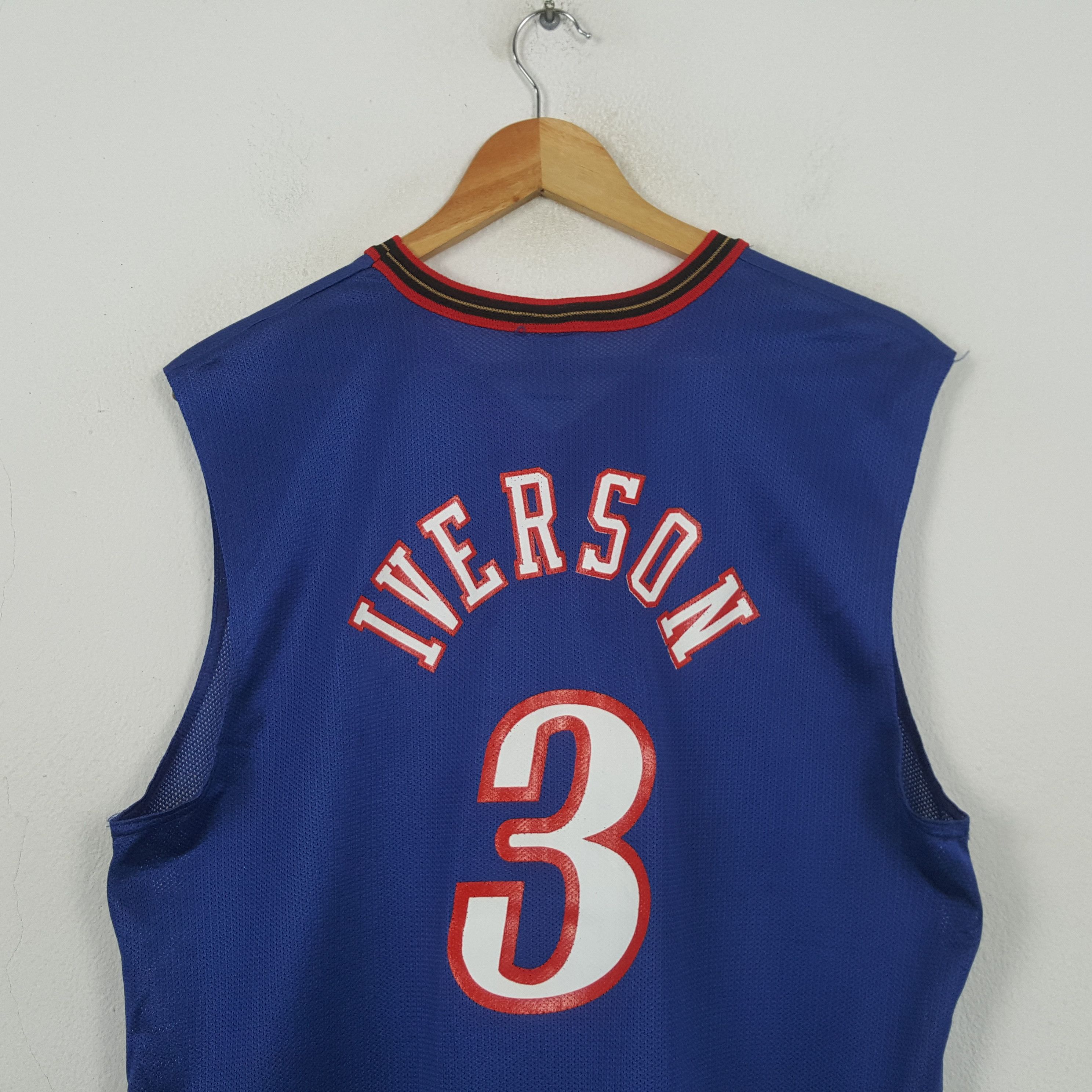 NBA Vintage Sixers Allen Iverson Philadelphia NBA Jersey RR5 Size US L / EU 52-54 / 3 - 4 Thumbnail