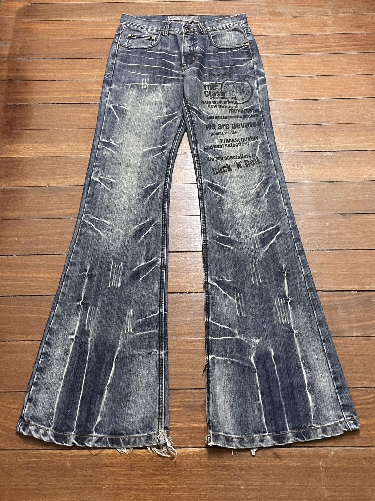 14th Addiction Very Rare Vintage Japanese Brand Dragon Flared Jeans 2000s Size US 33 - 1 Thumbnail