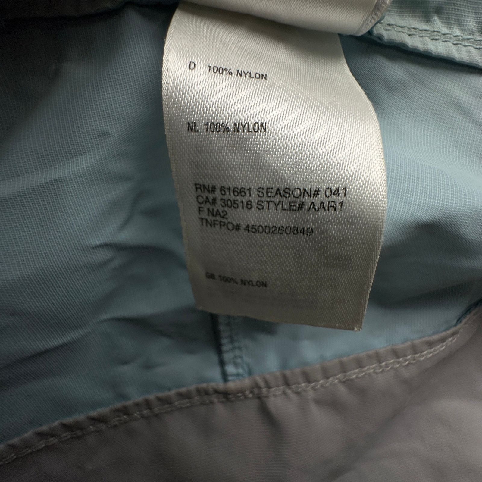The North Face The North Face Windbreaker Jacket Womens XL Full Zip Hooded Size XL / US 12-14 / IT 48-50 - 10 Thumbnail