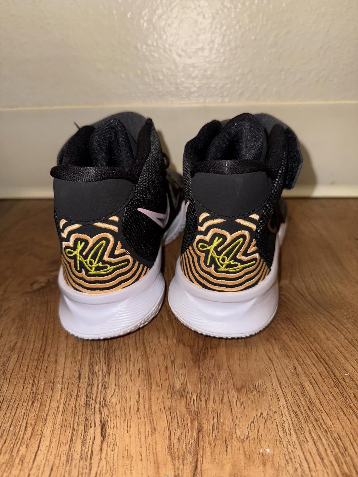 Nike Nike Kyrie 7 Ripple Effect (PS) Size US 5 / EU 37 - 4 Thumbnail