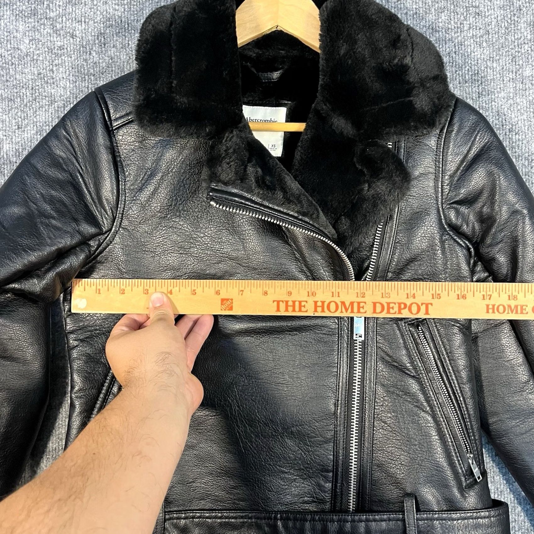Abercrombie & Fitch Abercrombie & Fitch Biker Jacket Coat XS Black Faux Leather Short Sleeves Long Zip Women Size XS / US 0-2 / IT 36-38 - 6 Thumbnail