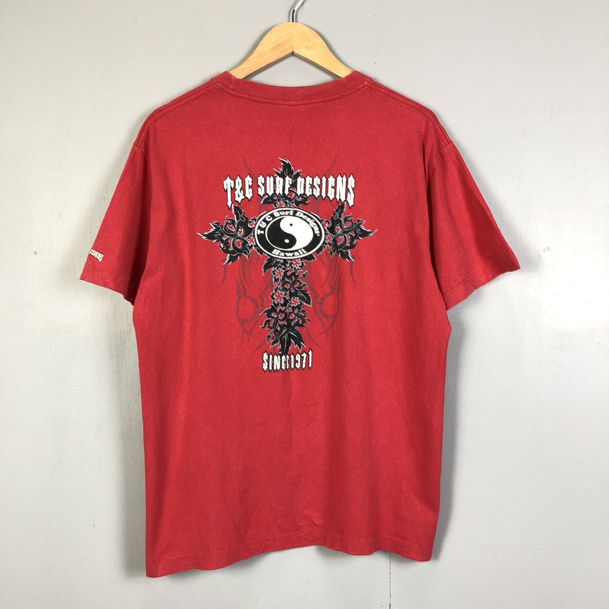 Vintage y2k Faded T&C Surf Desicns Tshirt
