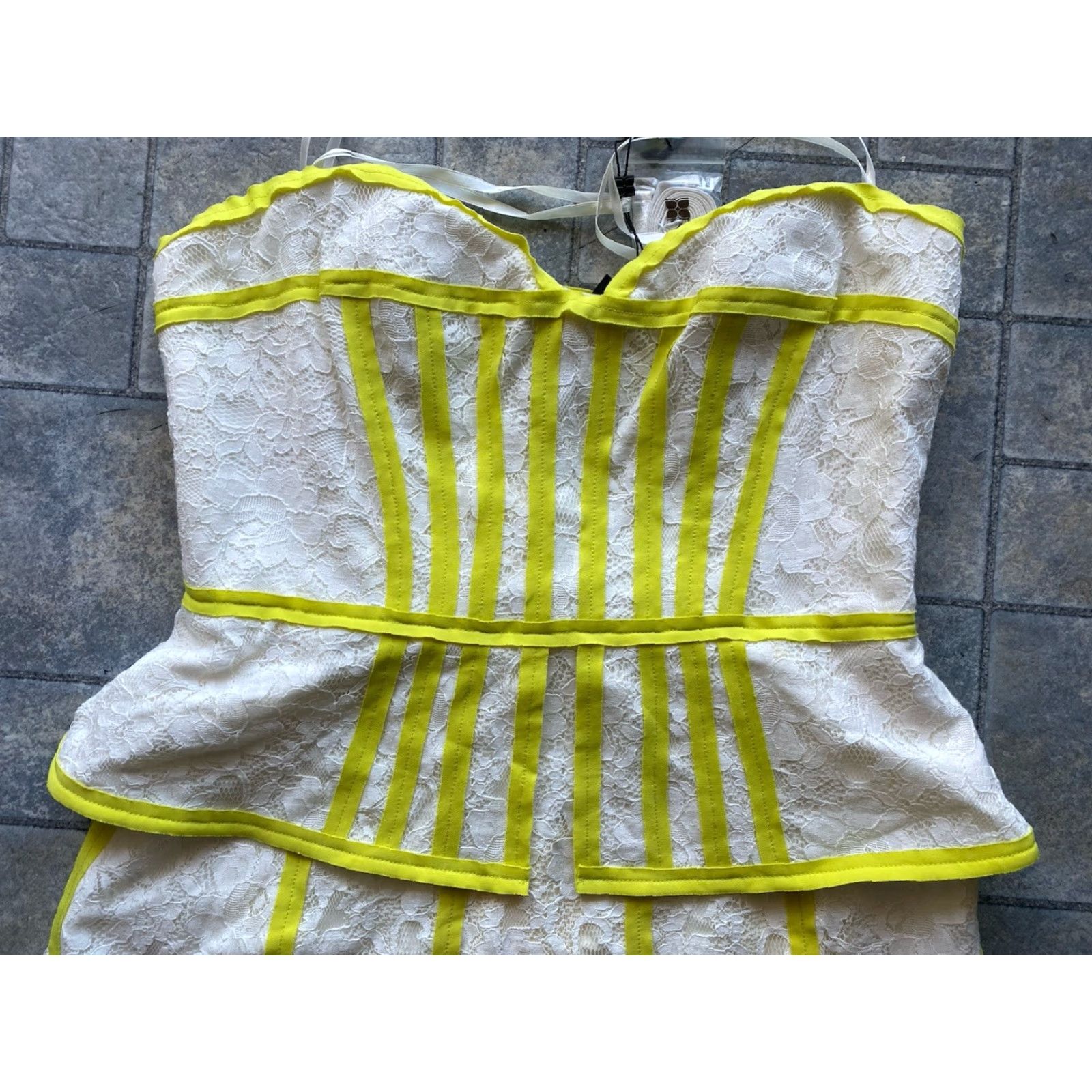 Bcbgmaxazria BCBGMAXAZRIA Kellyn Mini Dress SIZE 10 Bustier White Yellow Straps NEW NWT Womens Dress Mini Short Sleeveless Strap White Yellow 10 NWT Size L / US 10 / IT 46 - 3 Thumbnail