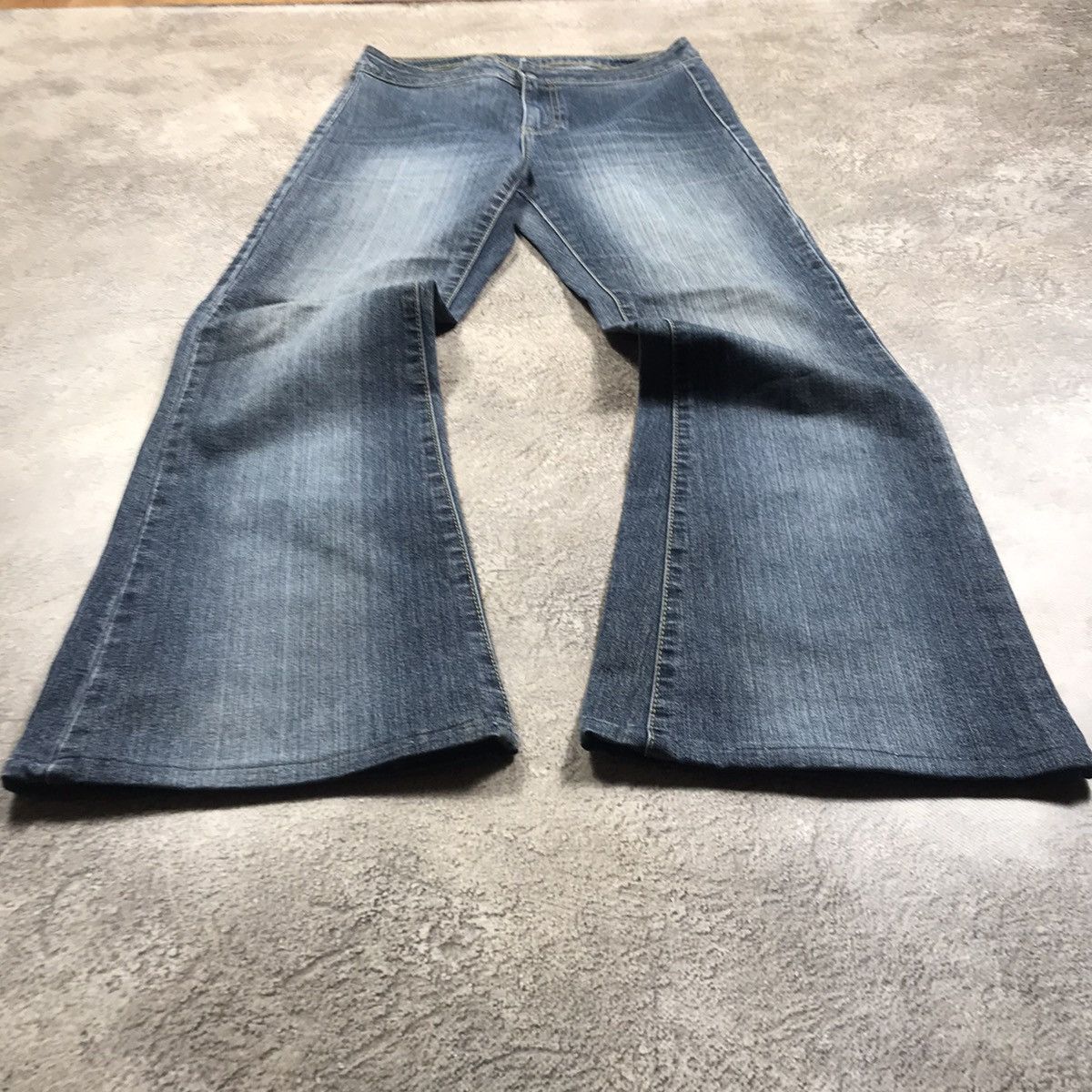 Vintage Vintage Y2K Baggy Flared Distressed Jeans Grunge Skate 29 Size 29" - 1 Thumbnail