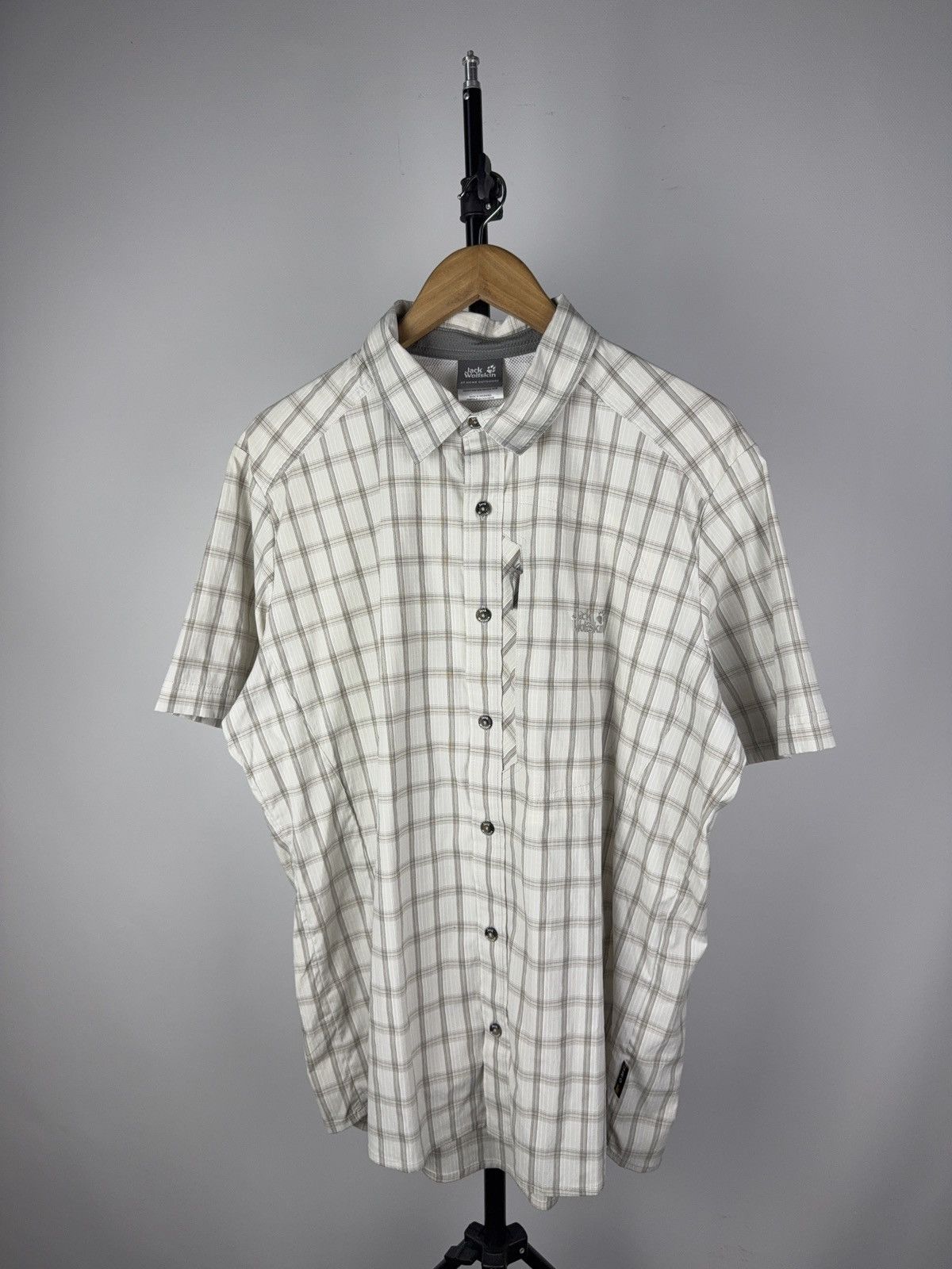 Jack Wolfskin Vintage 00s Outdoor Jack Wolfskin short sleeve Shirt Size US XL / EU 56 / 4 - 1 Thumbnail
