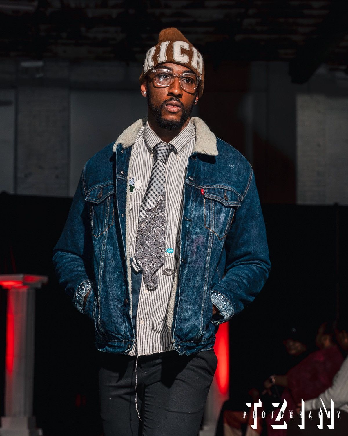 Levi's “Love” China Sherpa by @kendallcustoms Size US XL / EU 56 / 4 - 4 Thumbnail