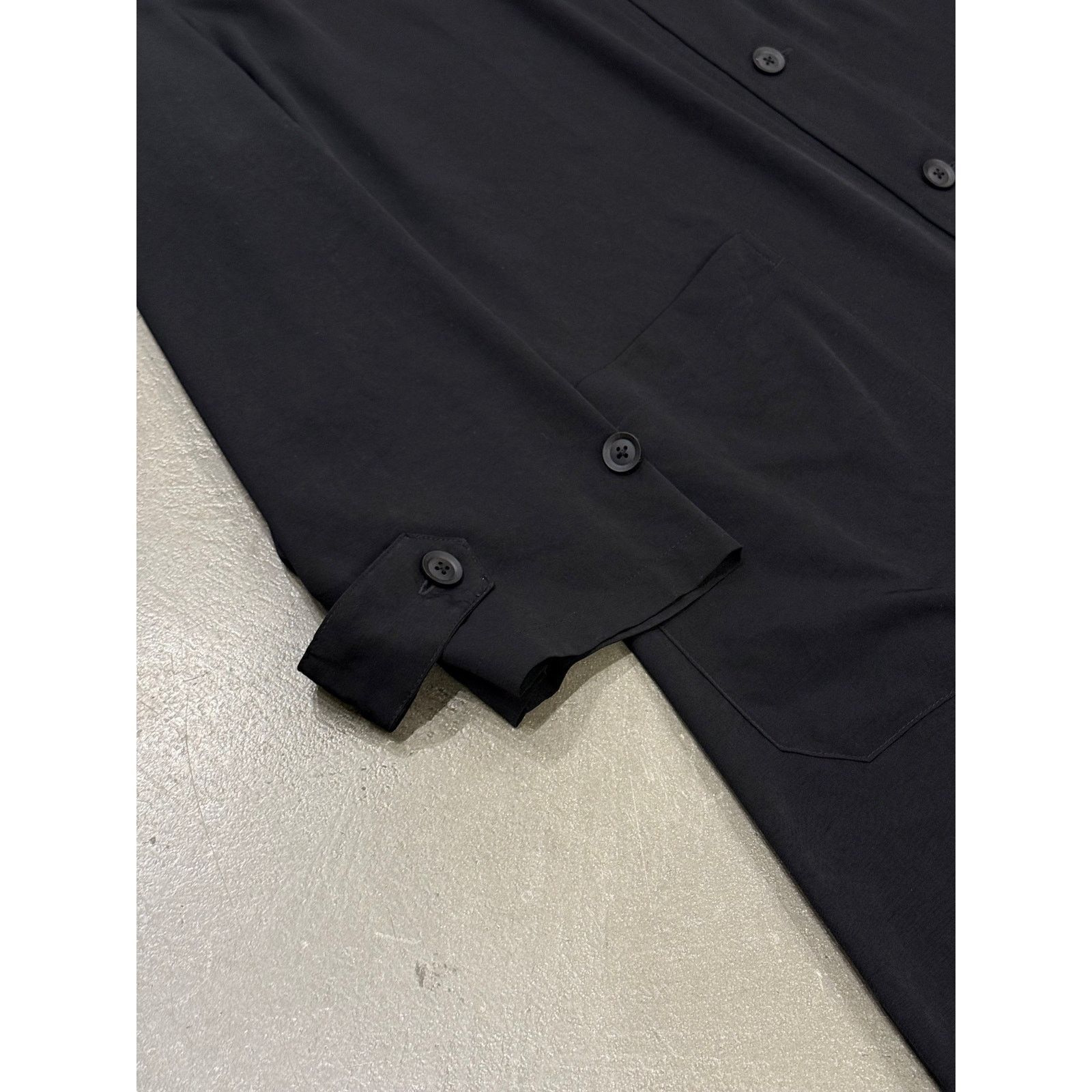 Yohji Yamamoto 2019-2020 Yohji Yamamoto satin maxi- shirt Size US S / EU 44-46 / 1 - 2 Thumbnail