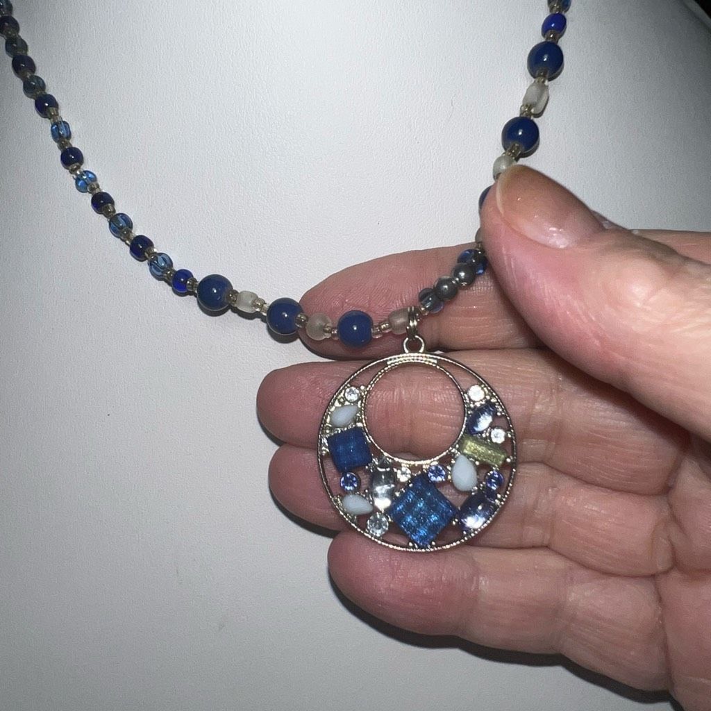 Vintage Vintage Boho Silver Tone and Blue and green Art Glass Neckla Size ONE SIZE - 6 Thumbnail