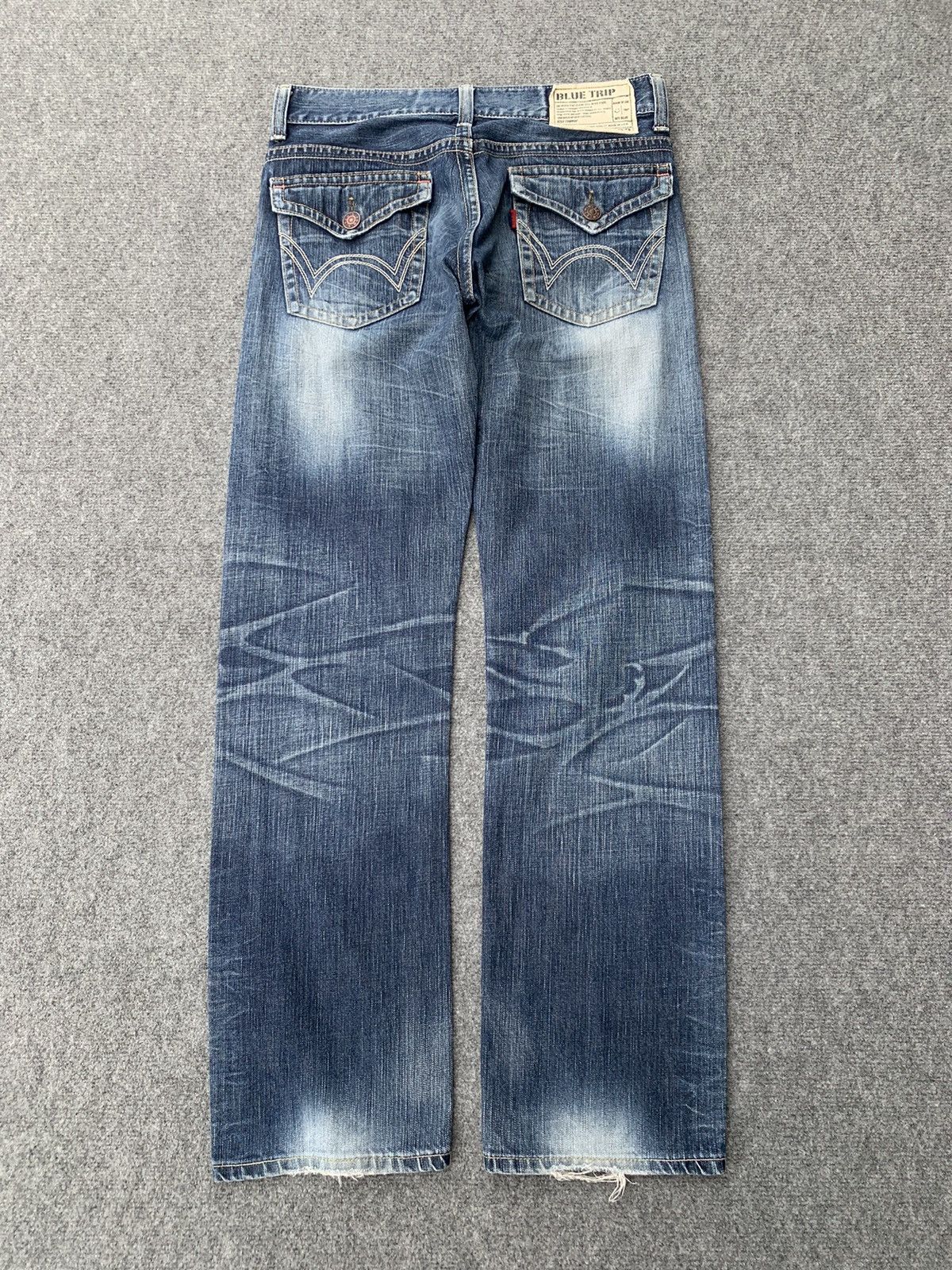 Edwin 90s EDWIN BLUE TRIP NICE FADED. Size US 32 / EU 48 - 4 Thumbnail