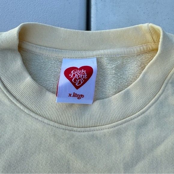 Designer × Girls Don't Cry NEW GIRLS DONT CRY YELLOW CREWNECK SZ EXTRA LARGE XL Size US XL / EU 56 / 4 - 5 Thumbnail