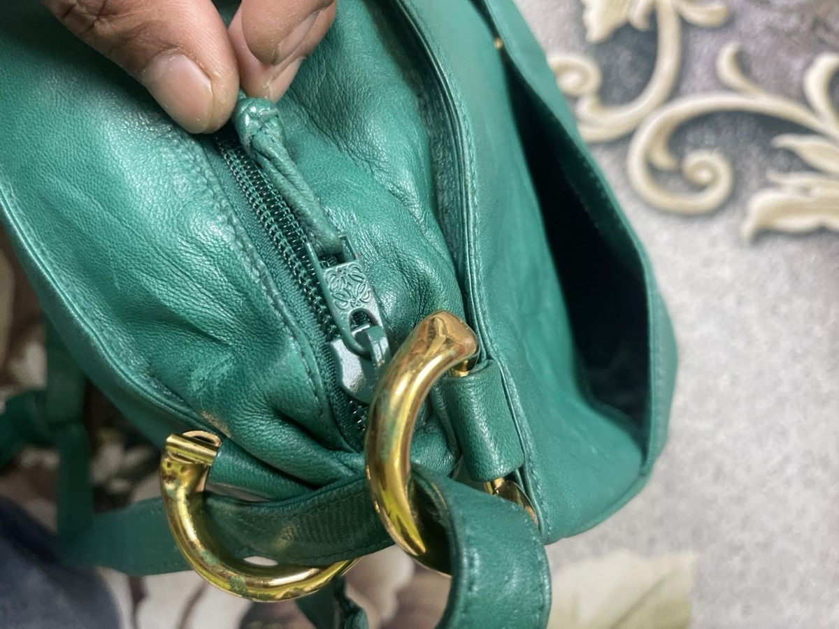 Loewe Vintage Loewe Genuine Leather Sling Bag Size ONE SIZE - 8 Thumbnail