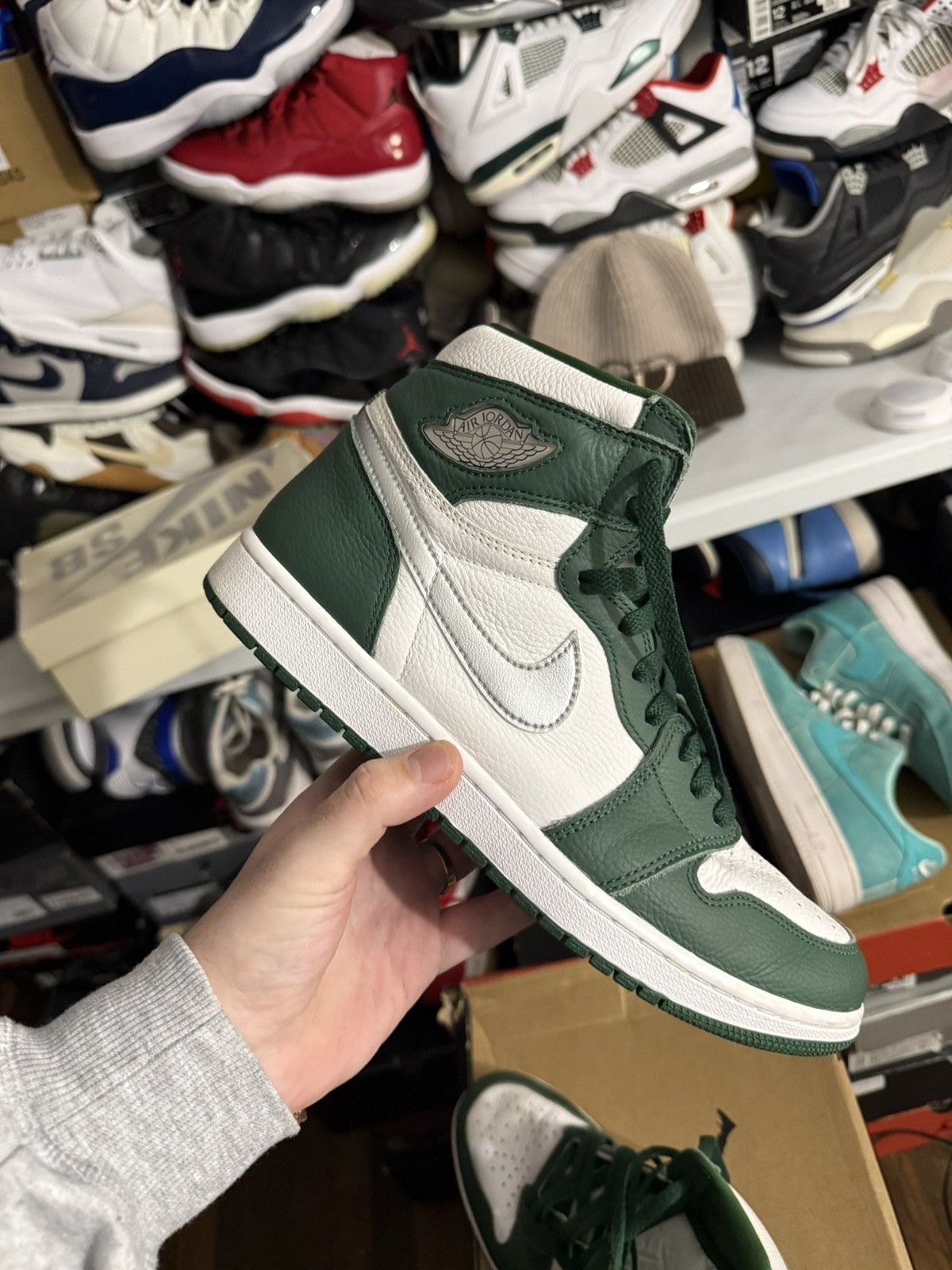 Jordan retro 1 gorge green sz 11.5
