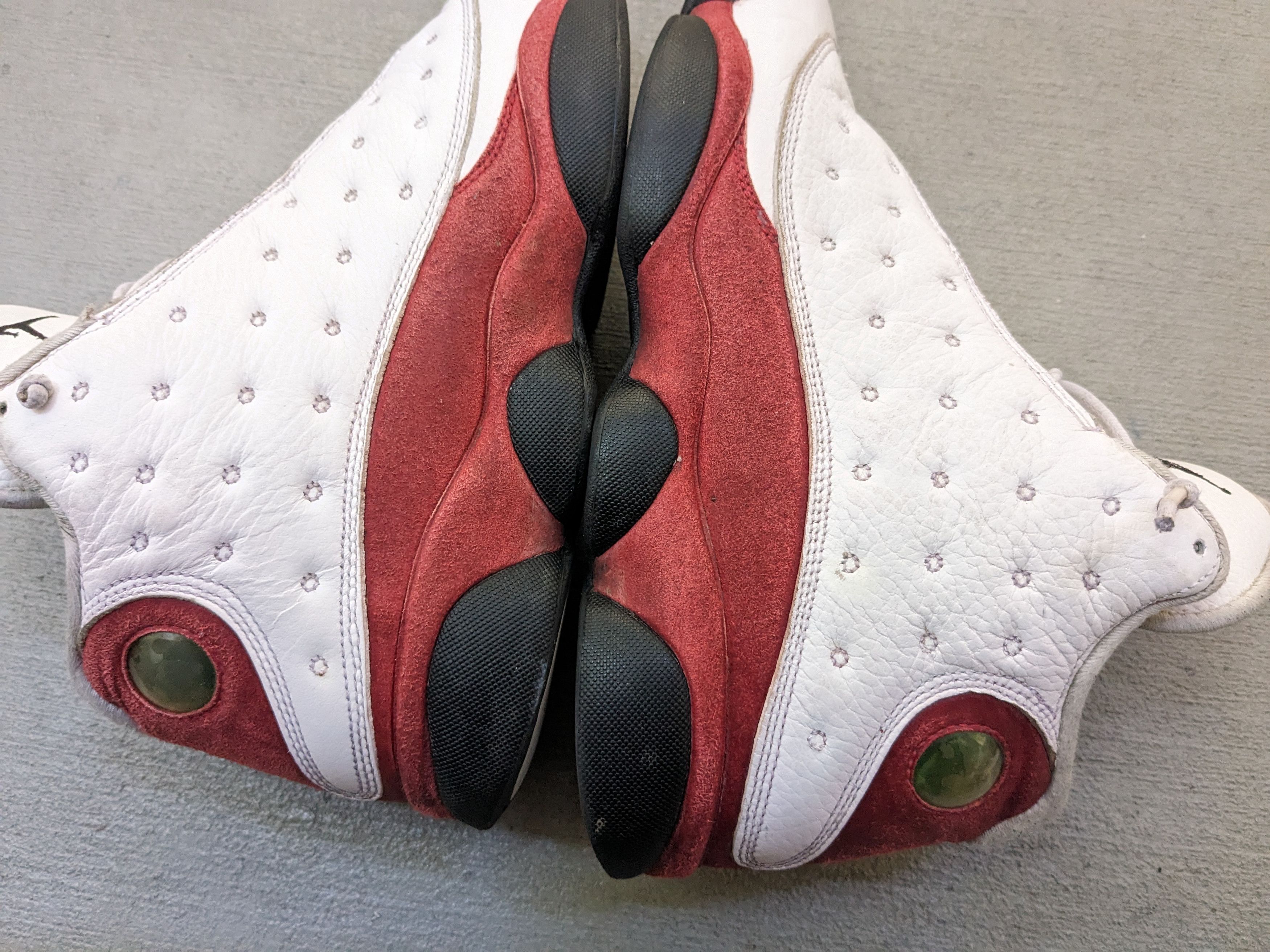 Jordan Brand Nike Air Jordan 13 Cherry Size 10.5 Chicago 414571-122 Size US 10.5 / EU 43-44 - 9 Thumbnail