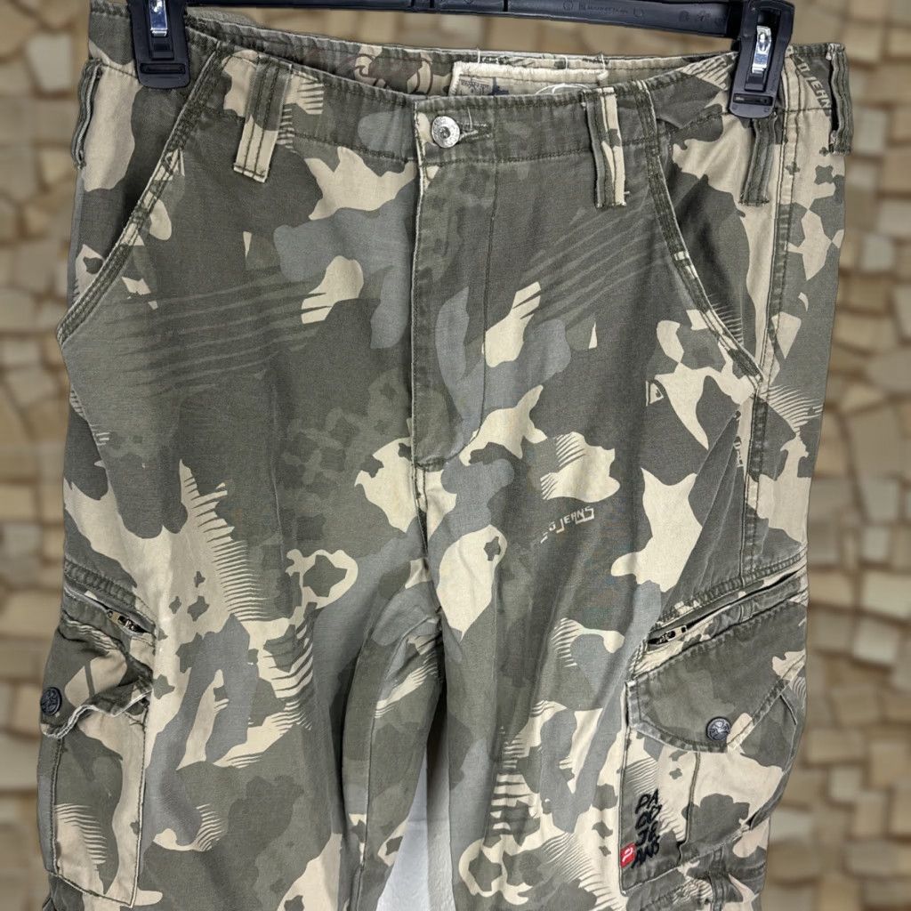 Vintage VINTAGE Paco Jeans Pants Mens Cargo Convertible Zip Off 32x33 Camouflage Brown Canvas Logo Pockets 90s Hip Hop Army Grunge Hipster 32 Mens Size US 32 / EU 48 - 1 Thumbnail