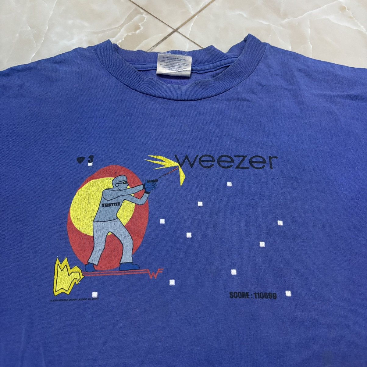 Band Tees Vintage Weezer Band Tee Shirts Size US L / EU 52-54 / 3 - 3 Thumbnail