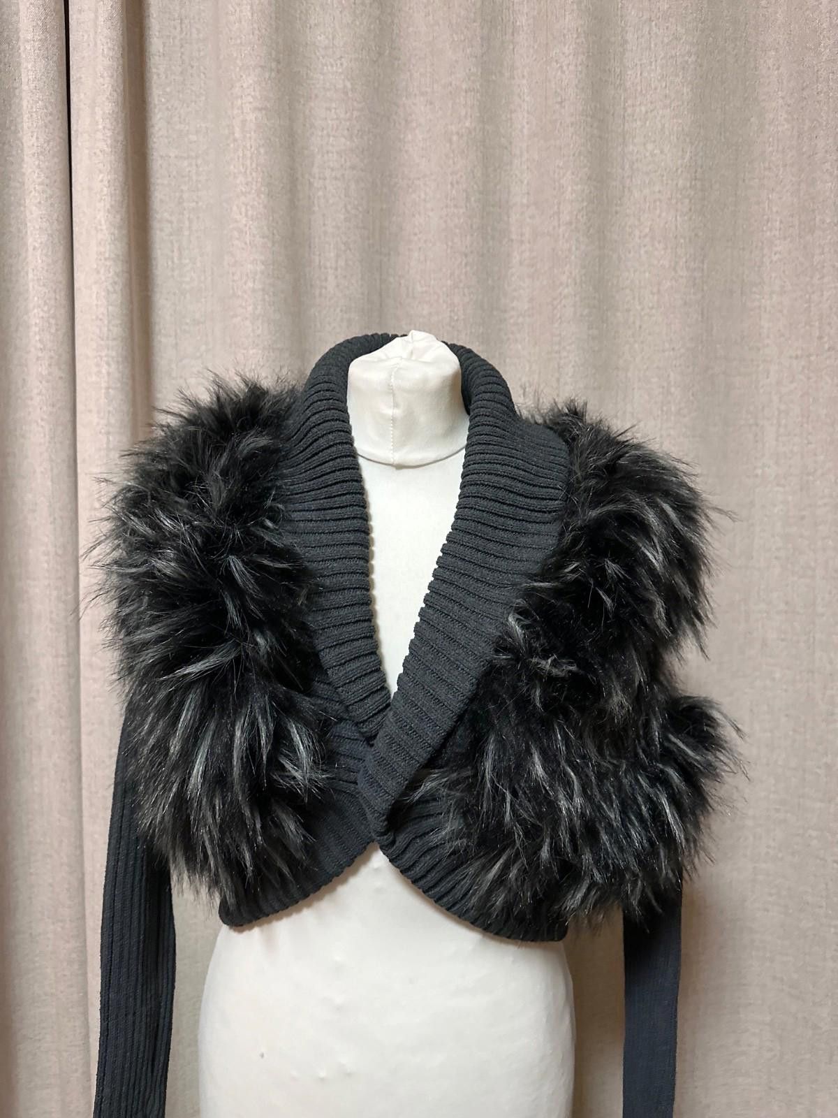 Jaded London Jaded London Women's Black Knit Faux Fur Shrug Sz S Size S / US 4 / IT 40 - 3 Thumbnail