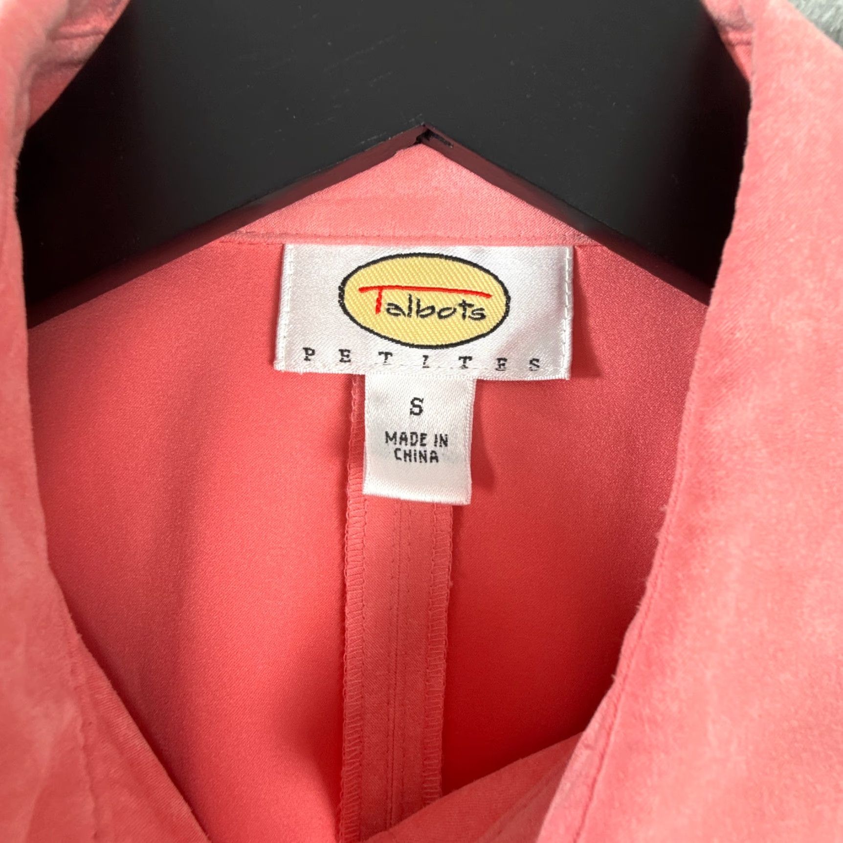 Talbots VINTAGE Talbots Shirt Womens SP Coral Faux Suede Button Up Long Sleeve Soft Top Size S / US 4 / IT 40 - 3 Thumbnail