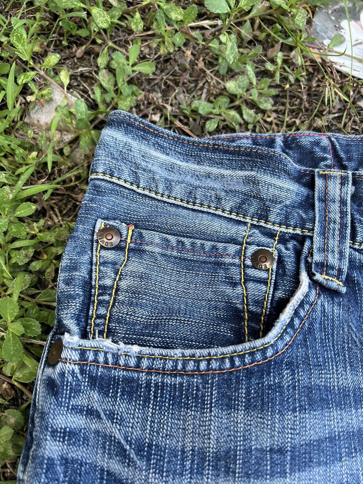 Edwin × Japanese Brand VTG EDWIN DISTRESSED FLARE JEANS VERY RARE Size US 32 / EU 48 - 5 Thumbnail