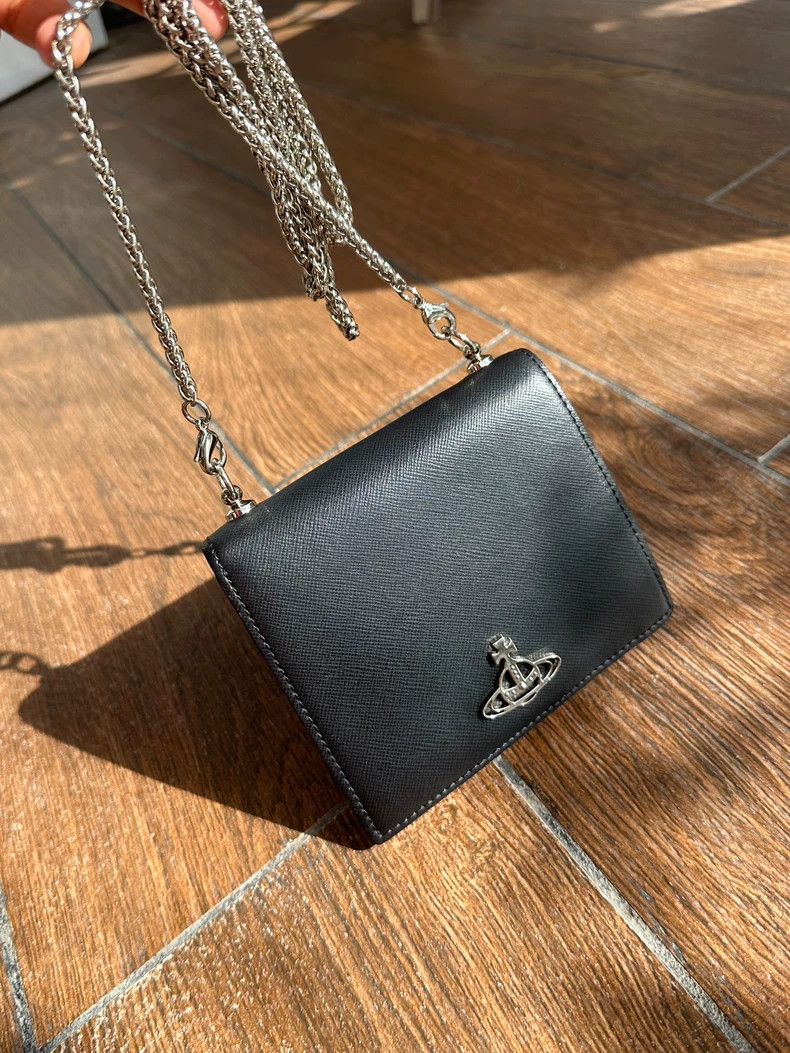 Vivienne Westwood Vivienne Westwood size os Chain bag shoulder bag wallet Size ONE SIZE - 1 Thumbnail